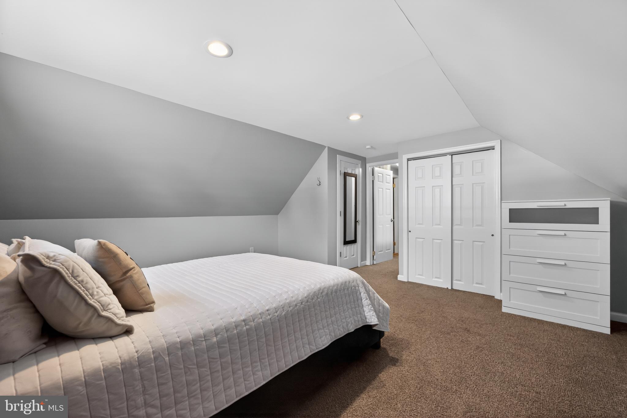 COBALT RIDGE - Residential