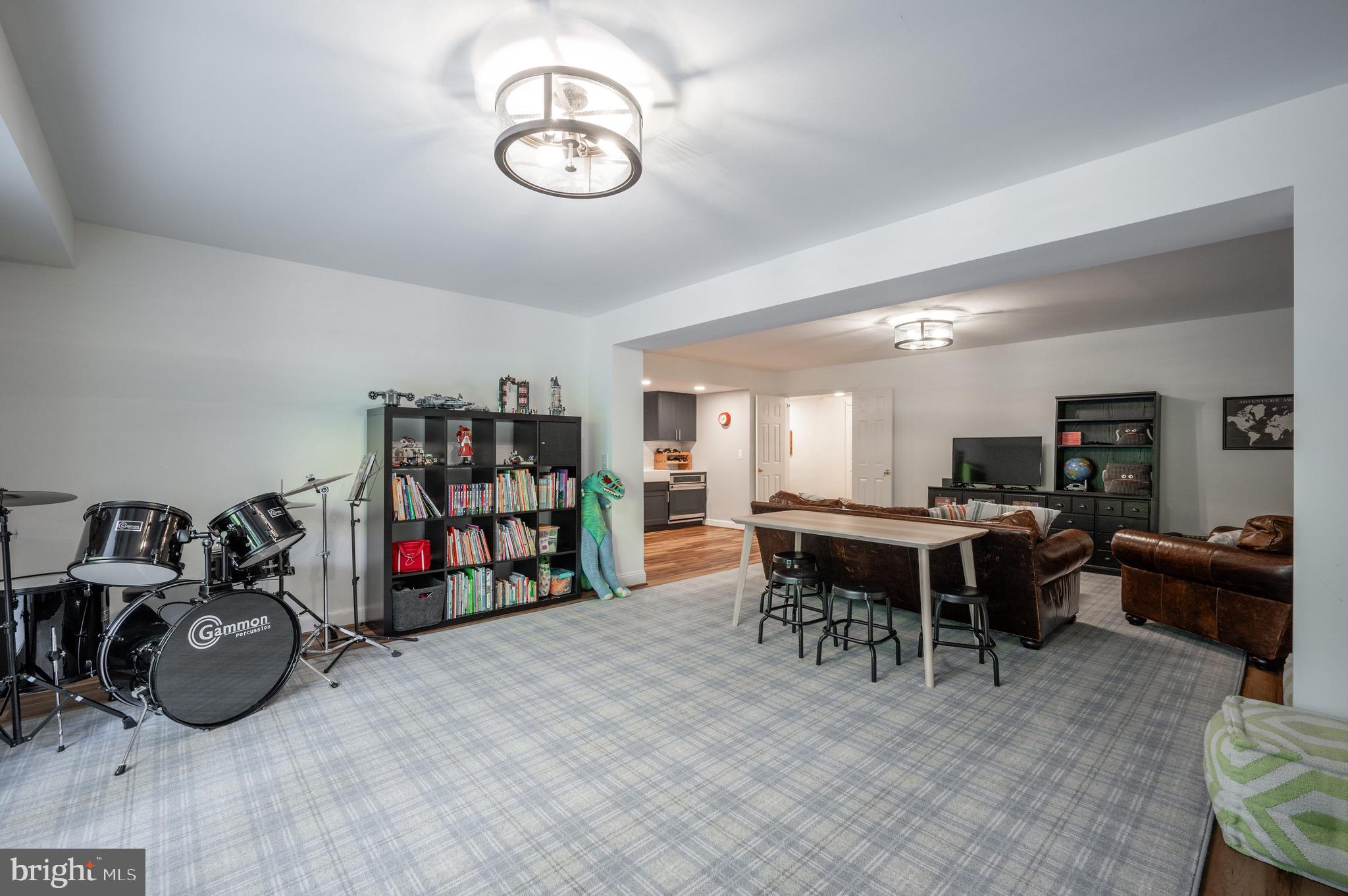 WELLINGTON WOODS - Residential
