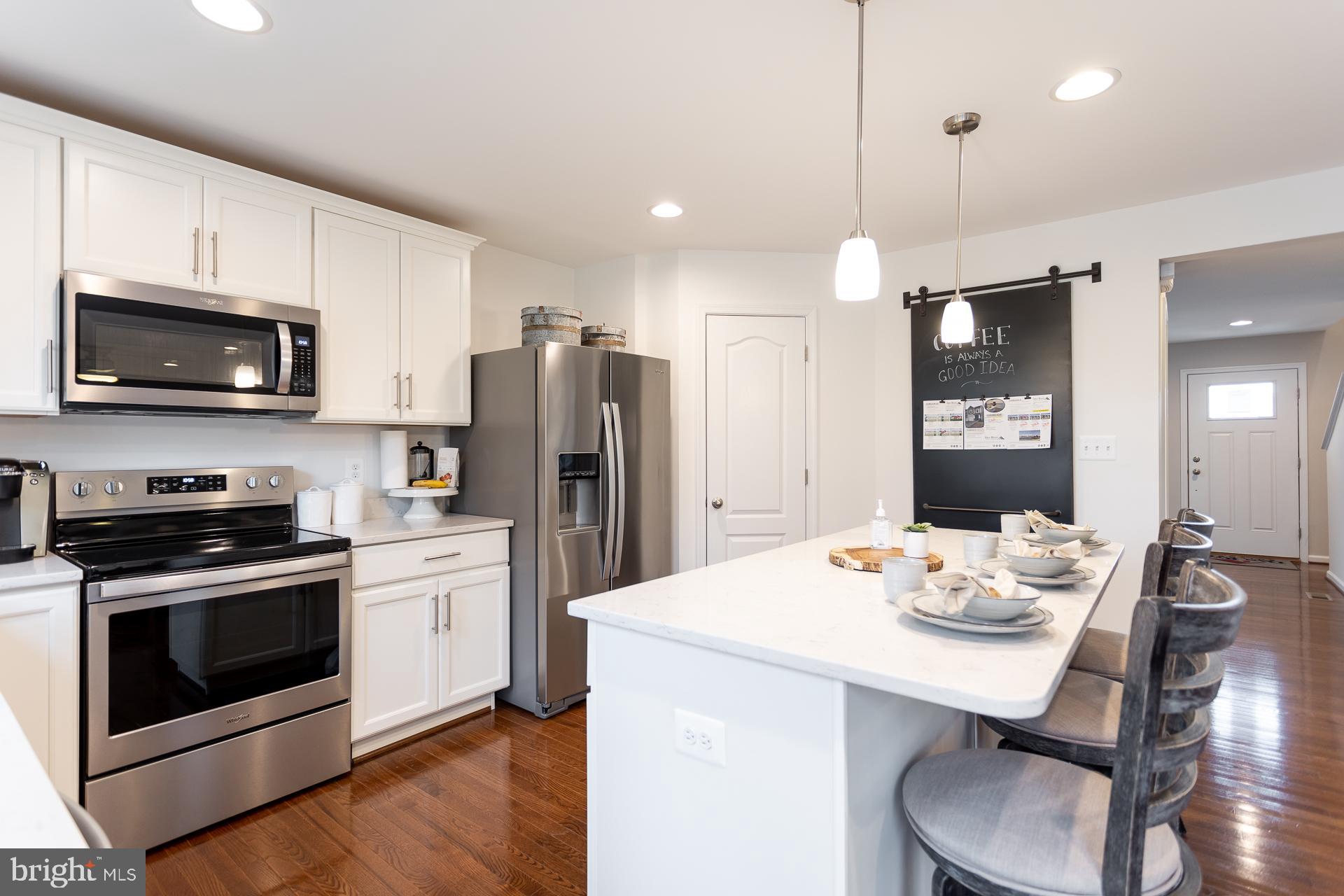 KING'S CROSSING - Residential