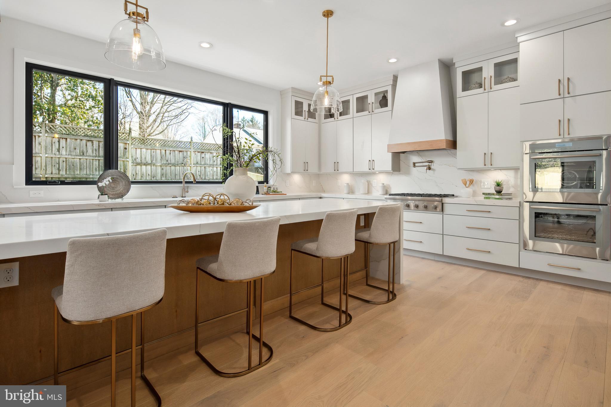 BERKSHIRE OAKWOOD - Residential