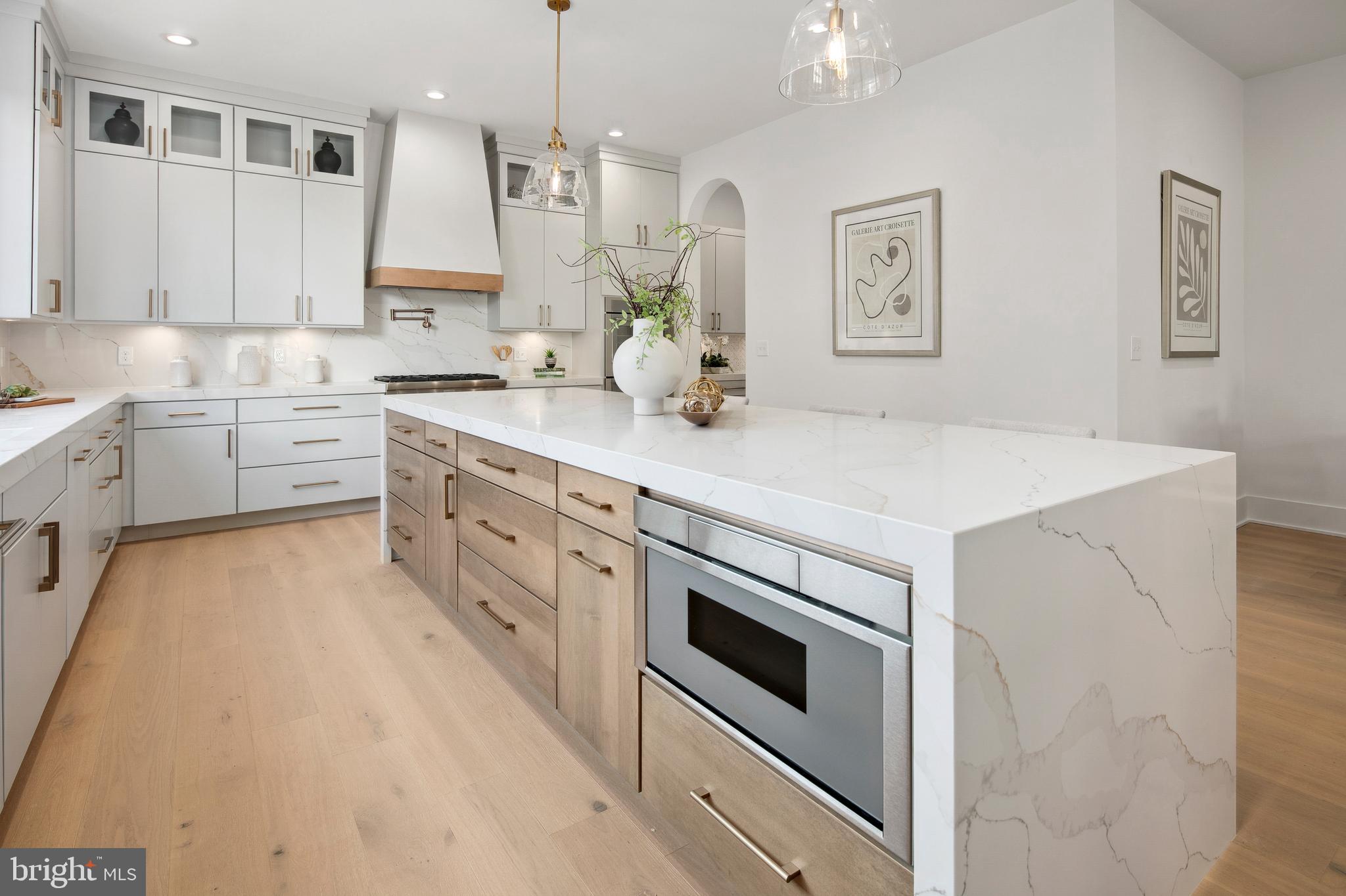 BERKSHIRE OAKWOOD - Residential