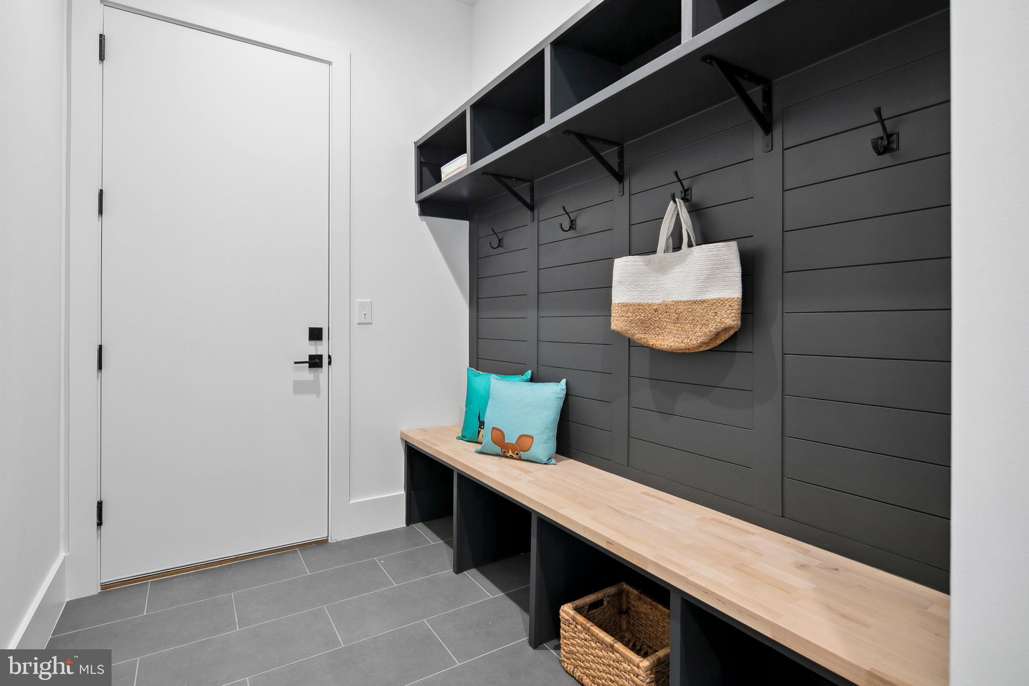 BERKSHIRE OAKWOOD - Residential