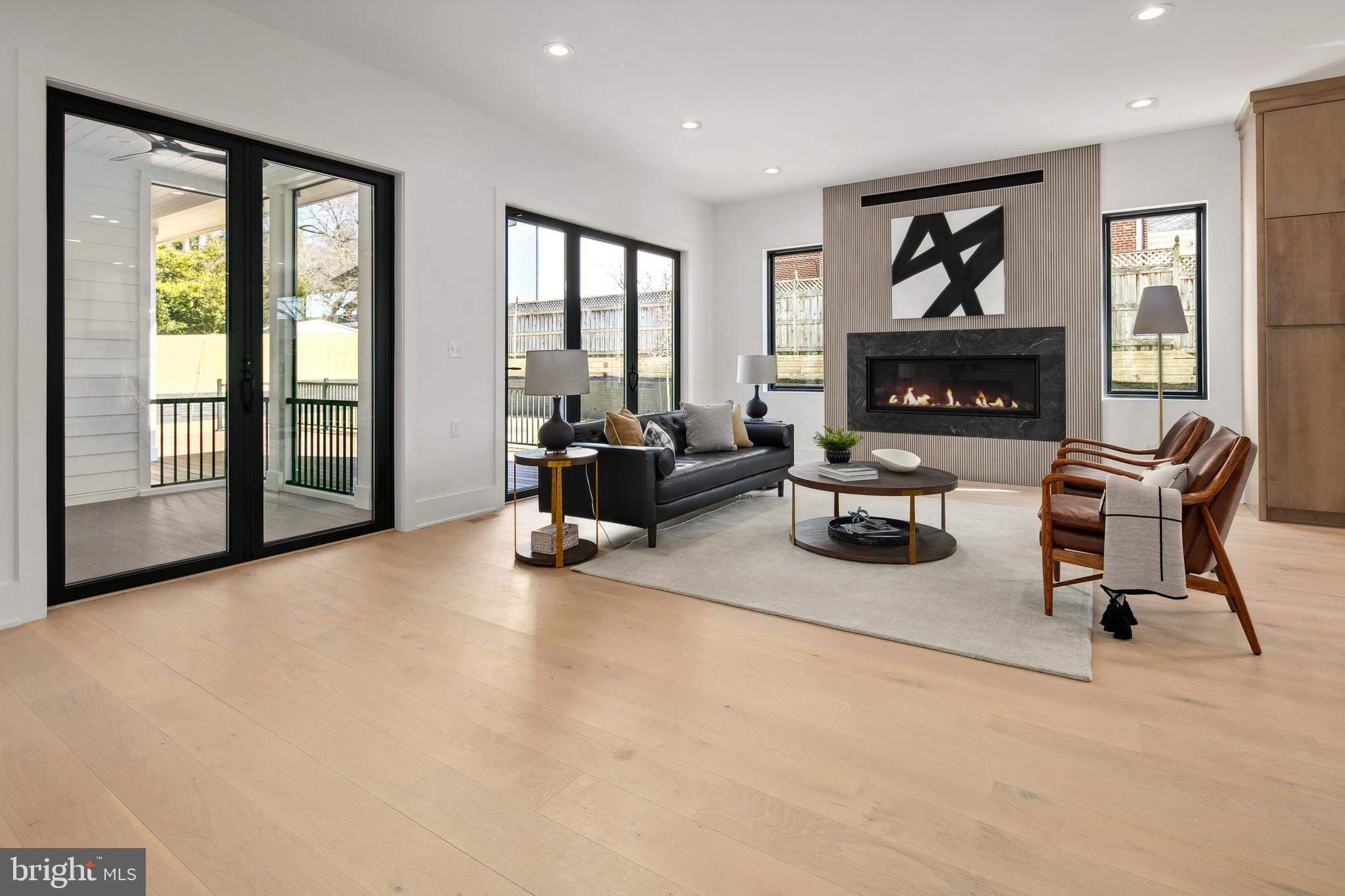 BERKSHIRE OAKWOOD - Residential