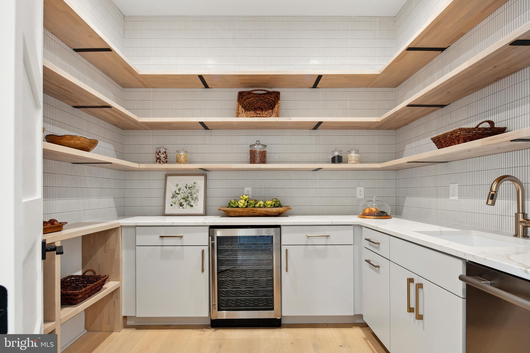 BERKSHIRE OAKWOOD - Residential