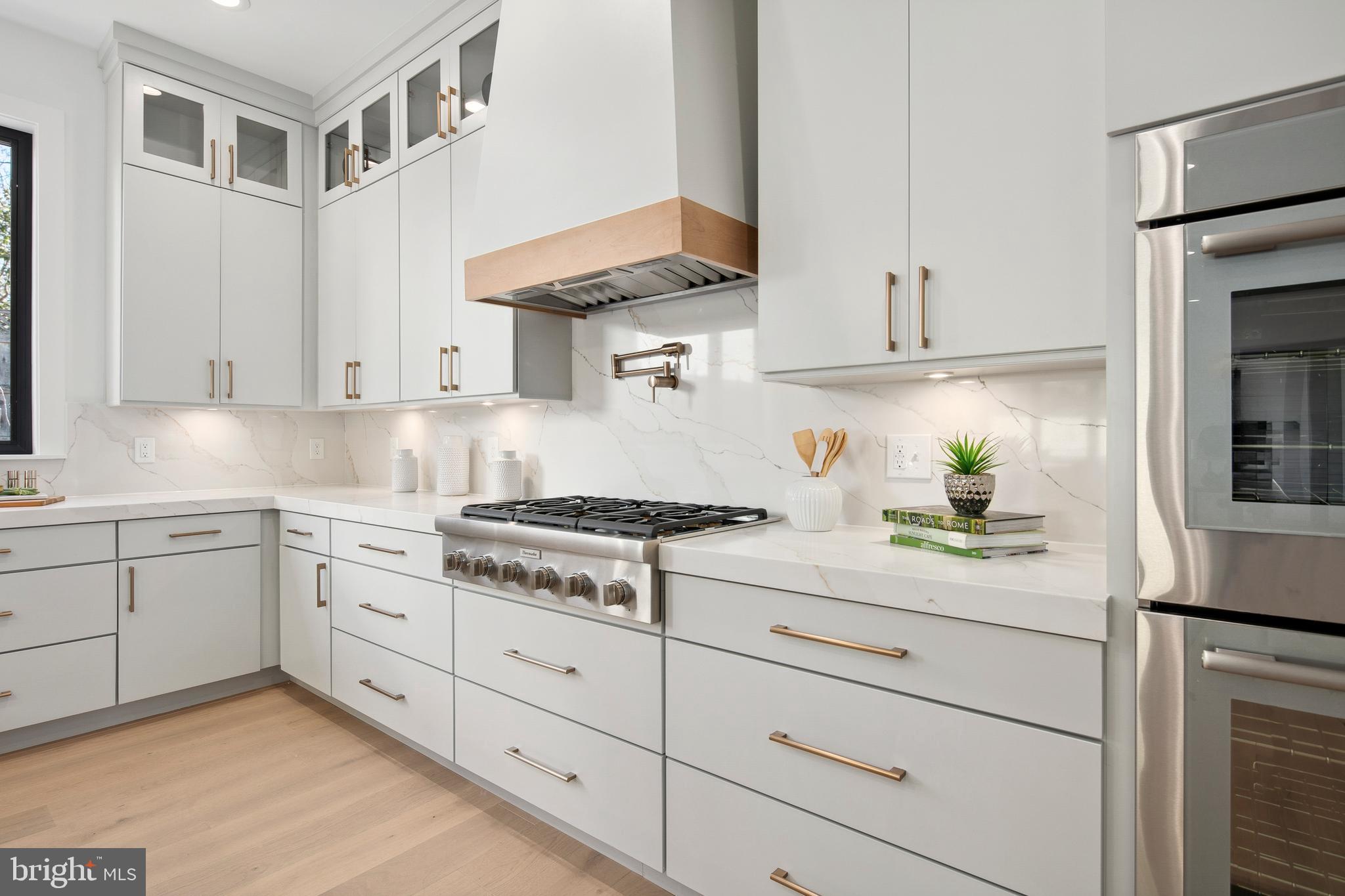 BERKSHIRE OAKWOOD - Residential