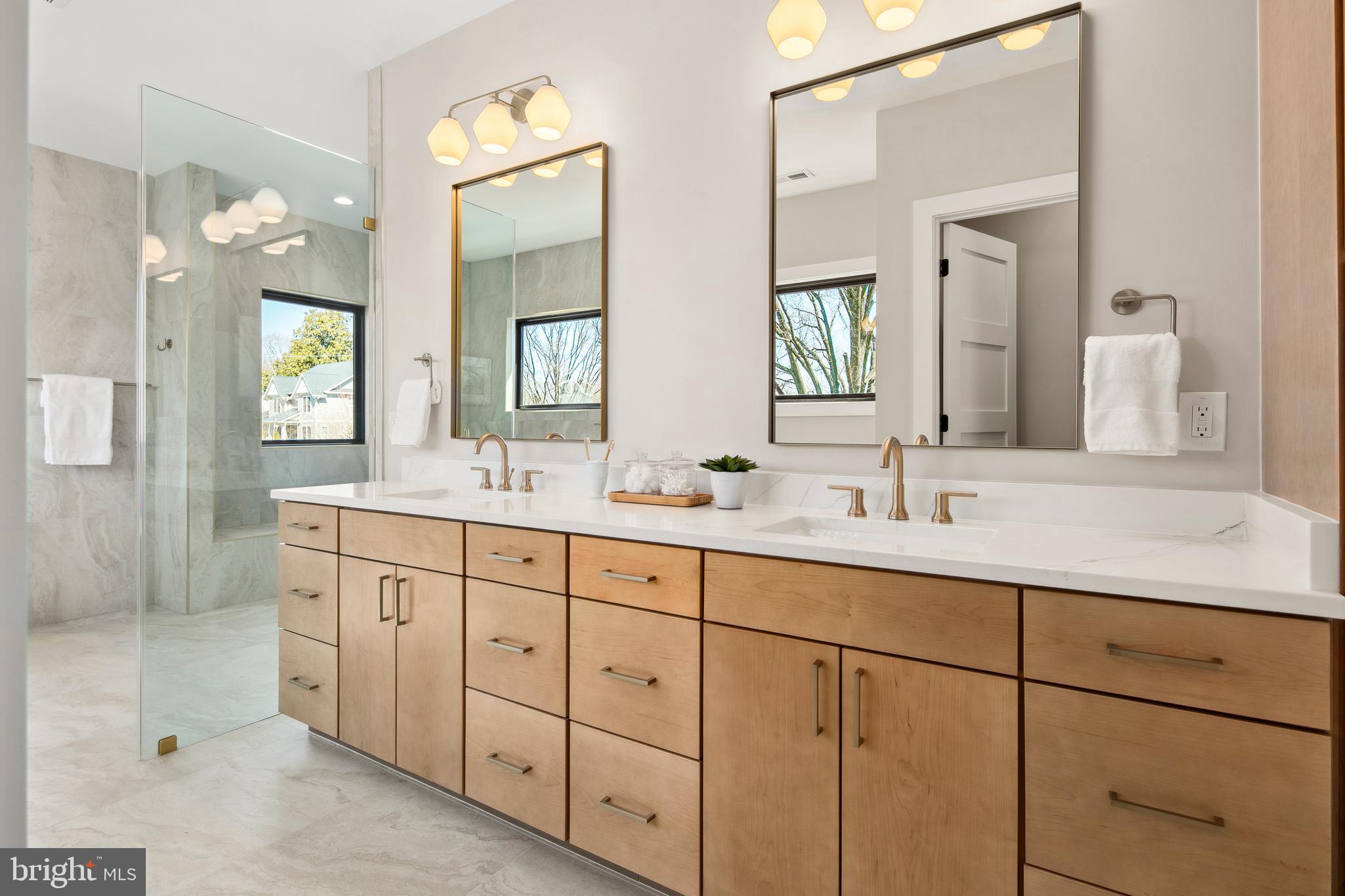 BERKSHIRE OAKWOOD - Residential