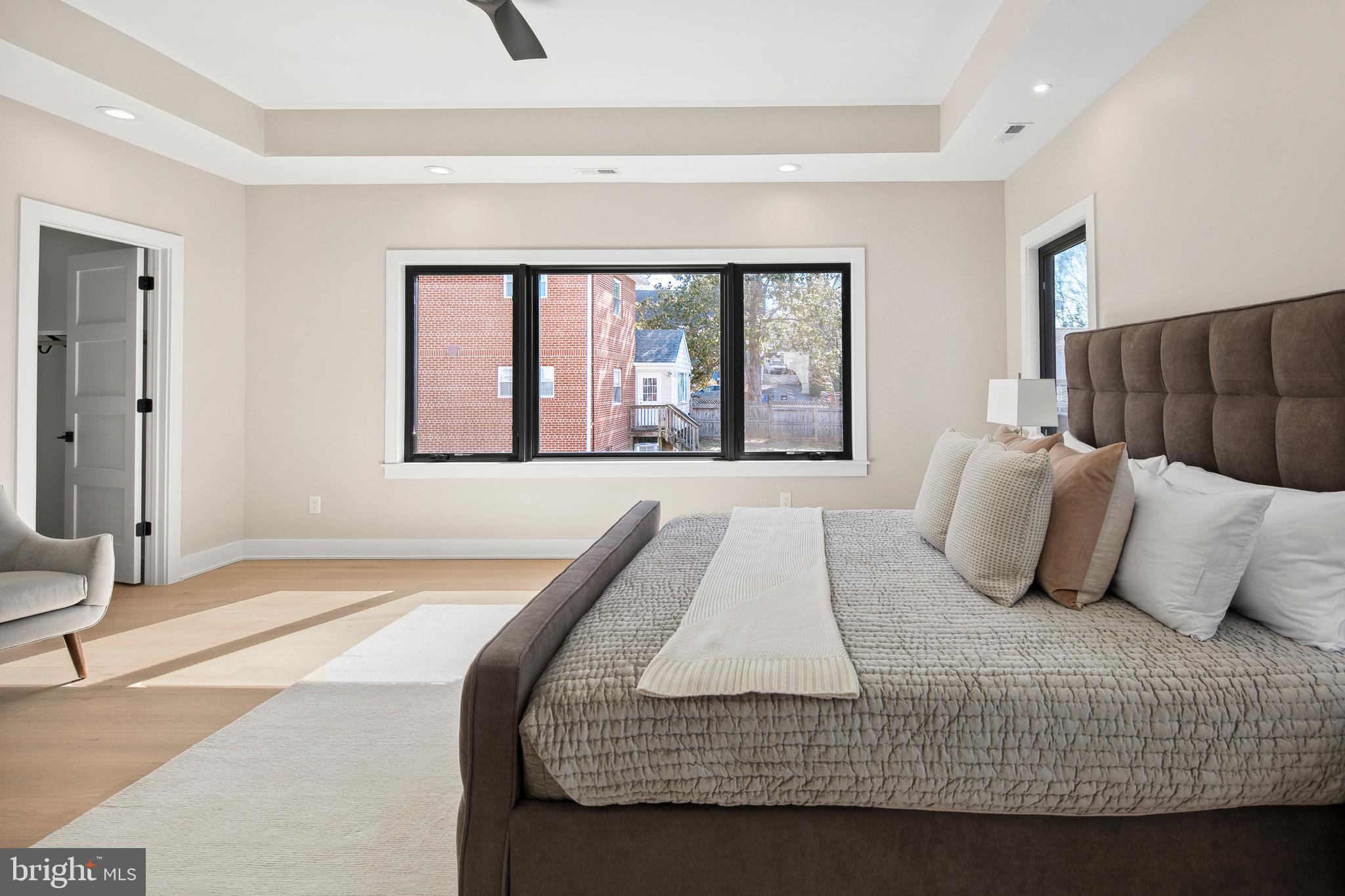 BERKSHIRE OAKWOOD - Residential