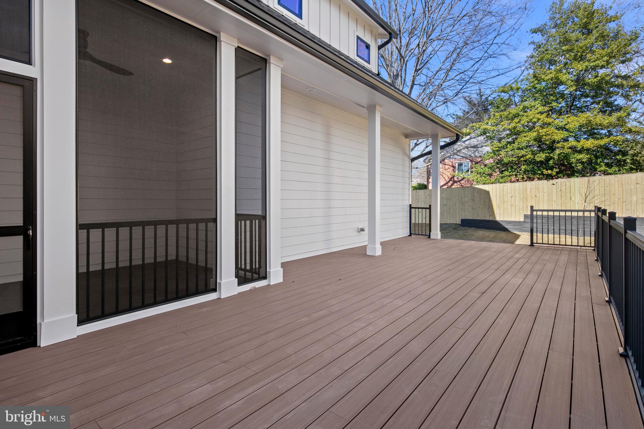 BERKSHIRE OAKWOOD - Residential
