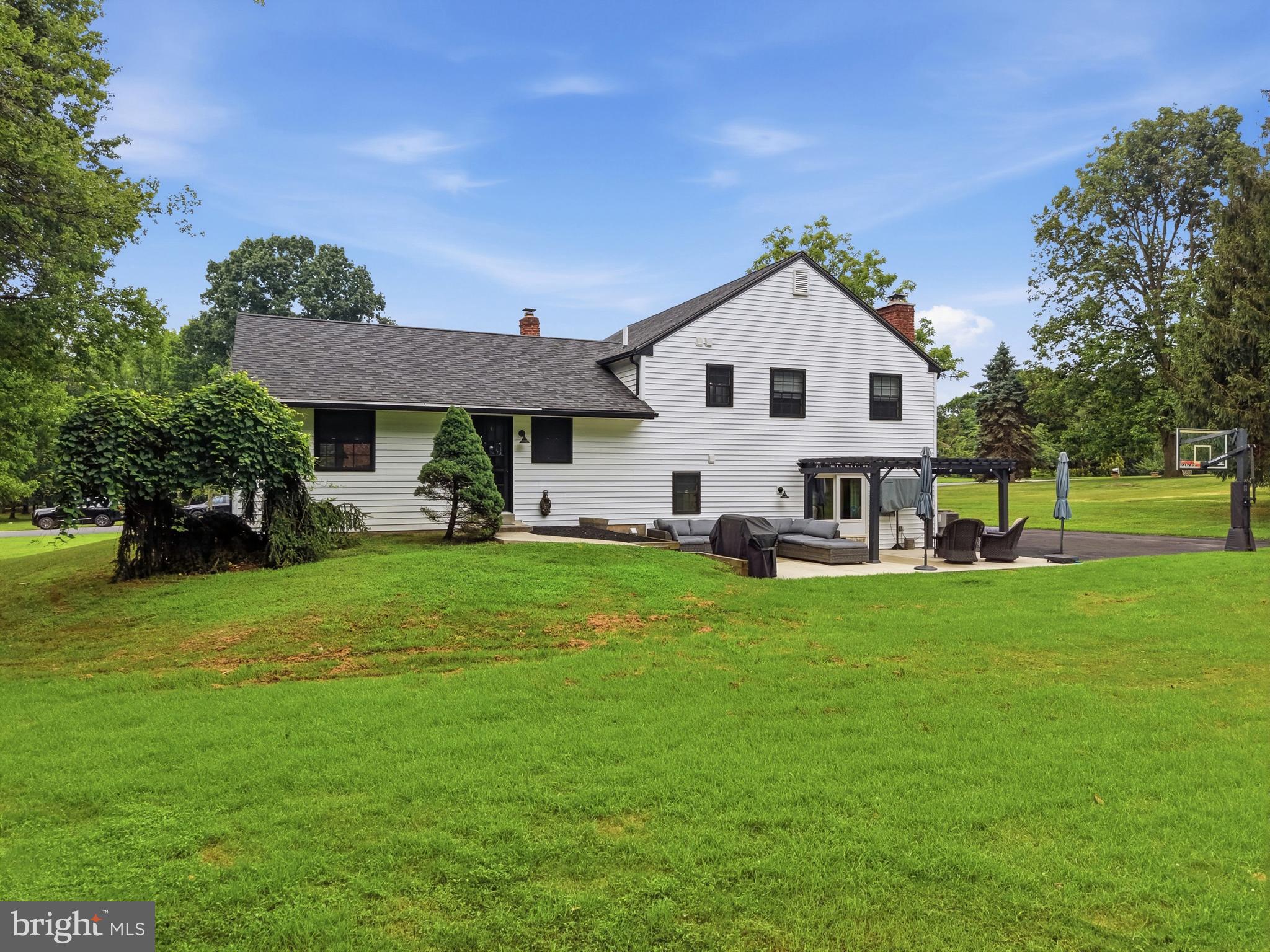 THORNHILL - Residential