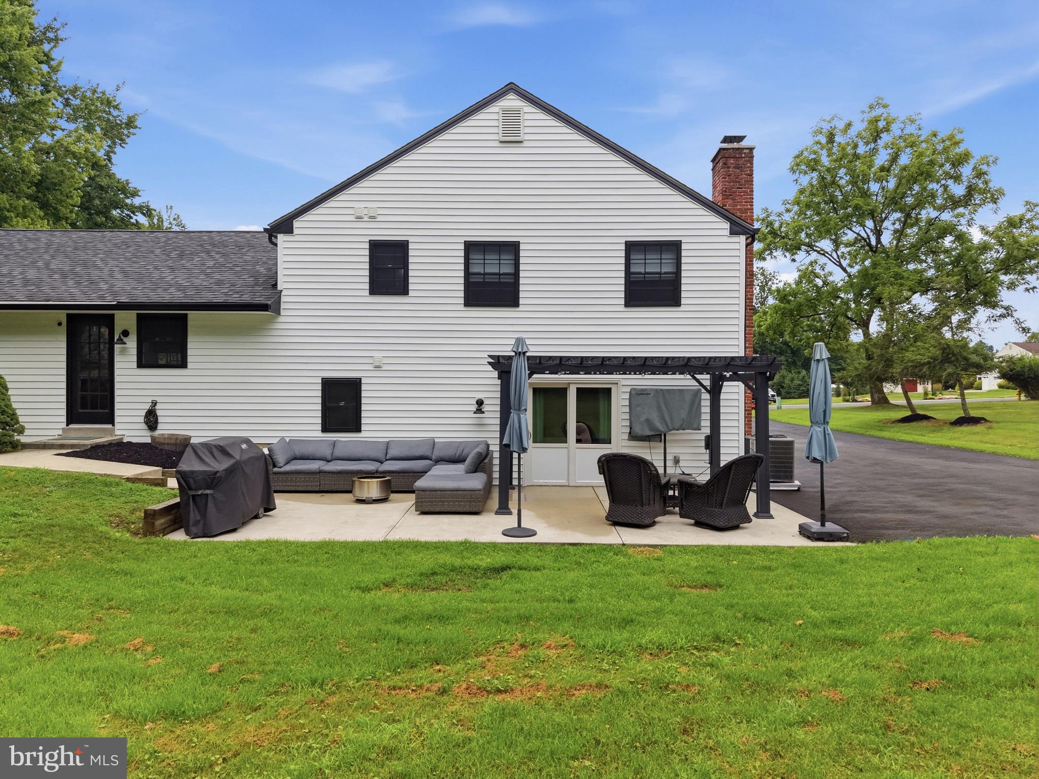 THORNHILL - Residential