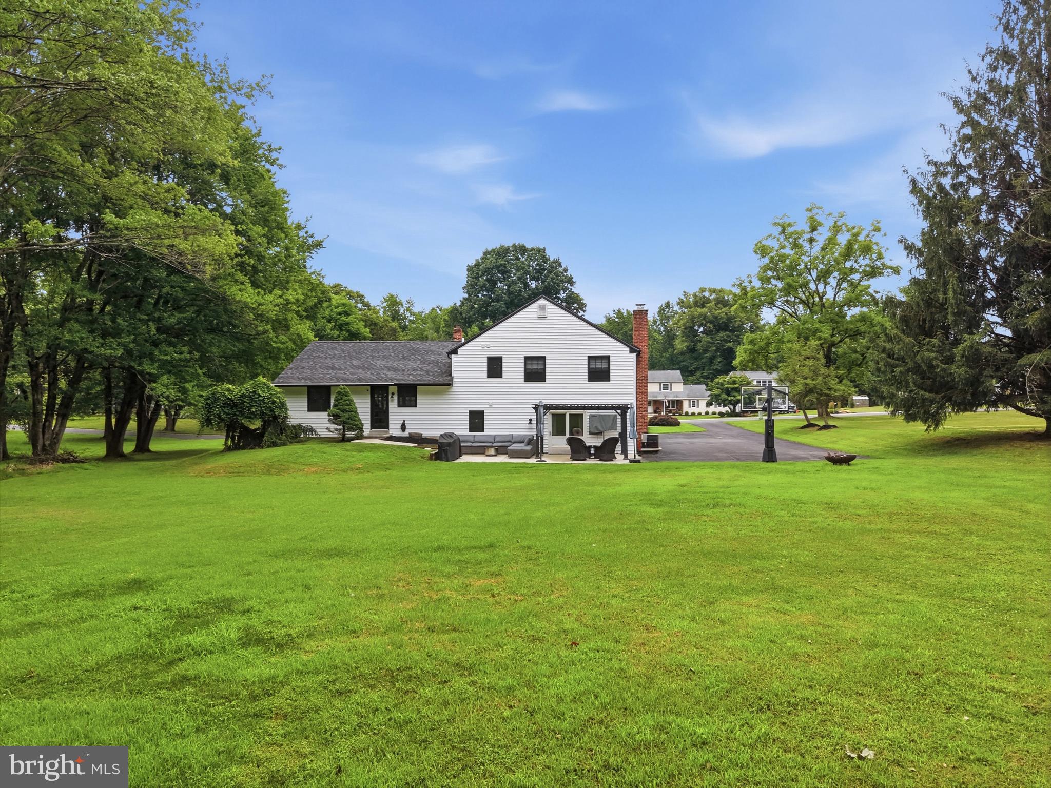 THORNHILL - Residential
