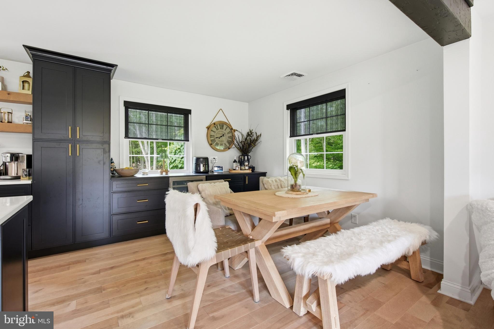 THORNHILL - Residential