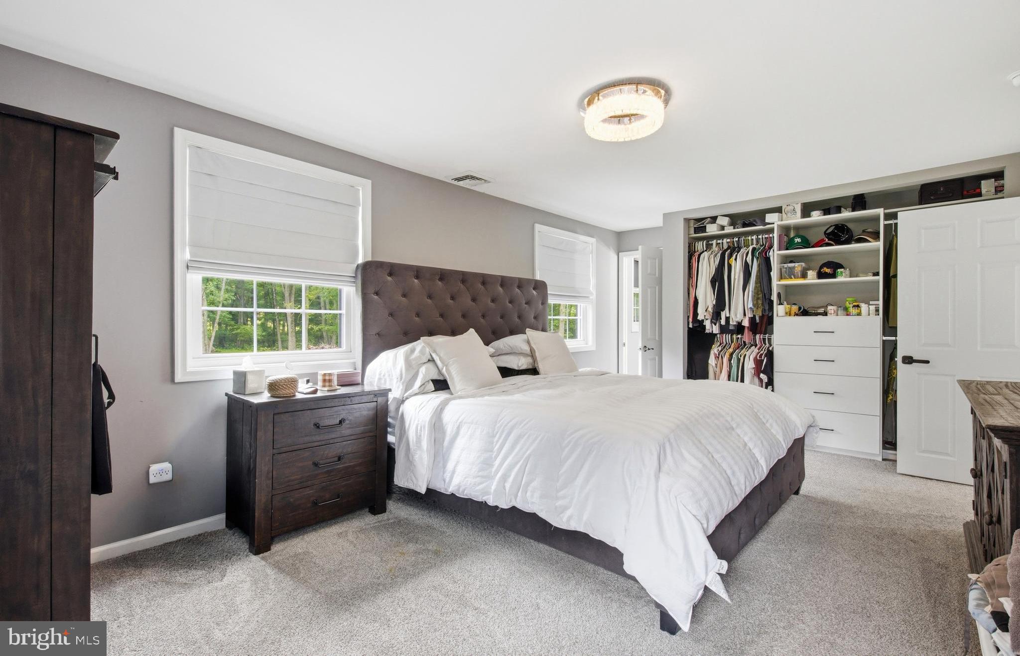 THORNHILL - Residential