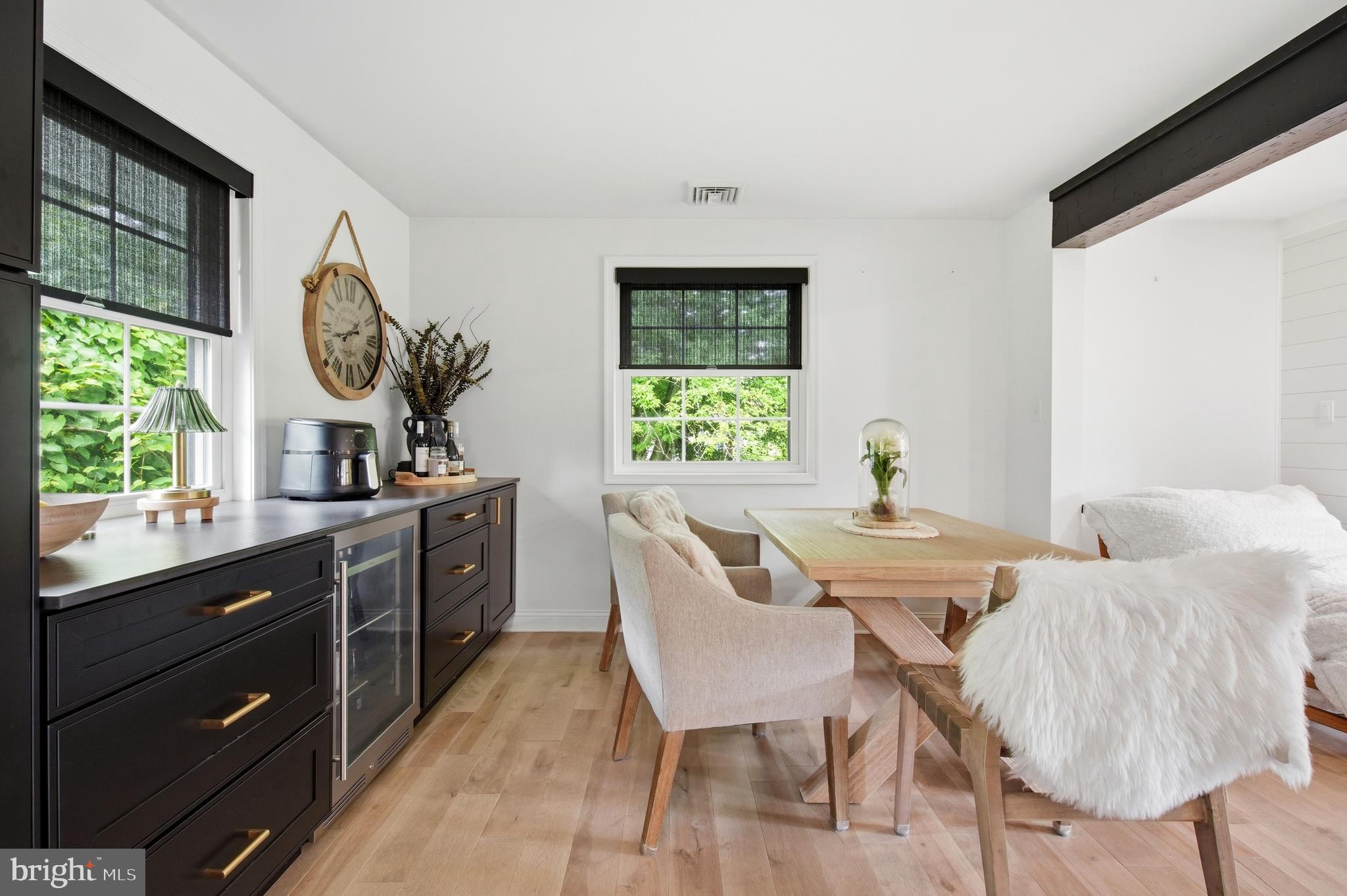 THORNHILL - Residential