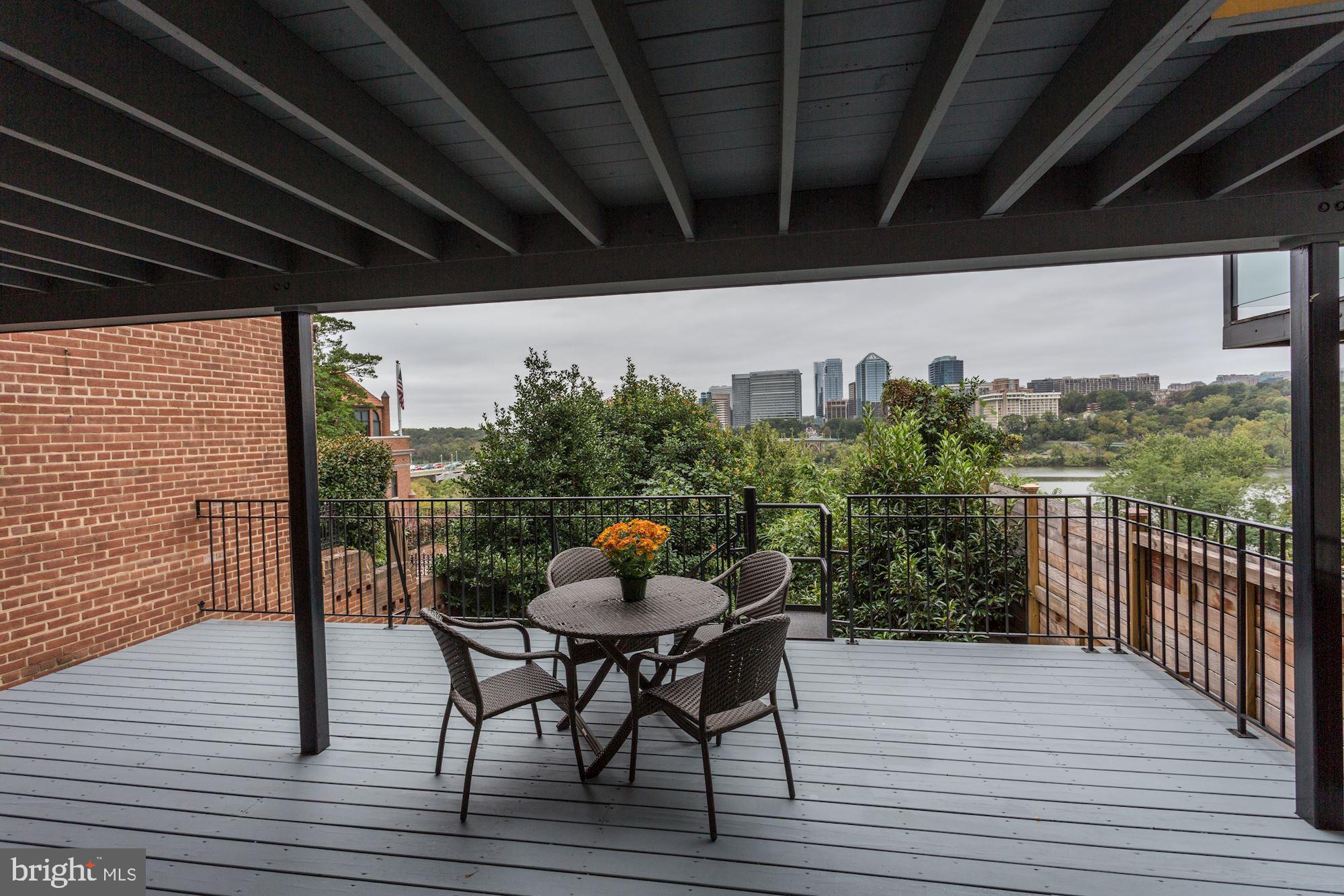 GEORGETOWN - Residential