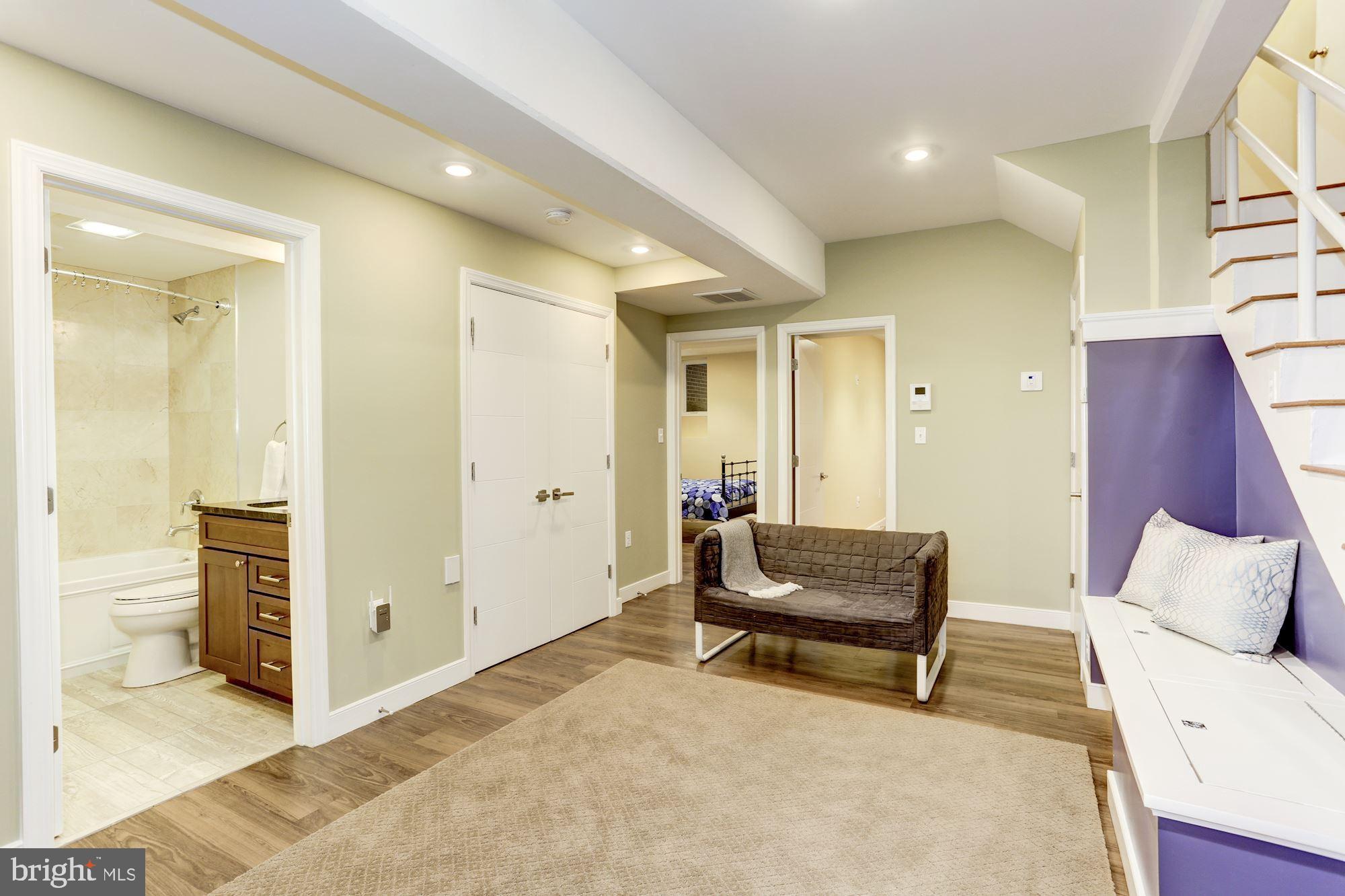 GEORGETOWN - Residential