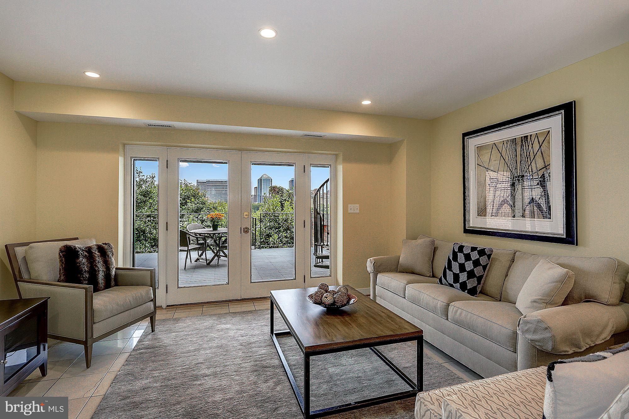 GEORGETOWN - Residential