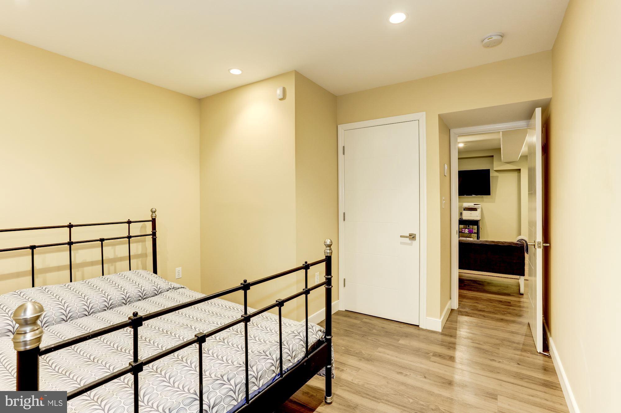 GEORGETOWN - Residential