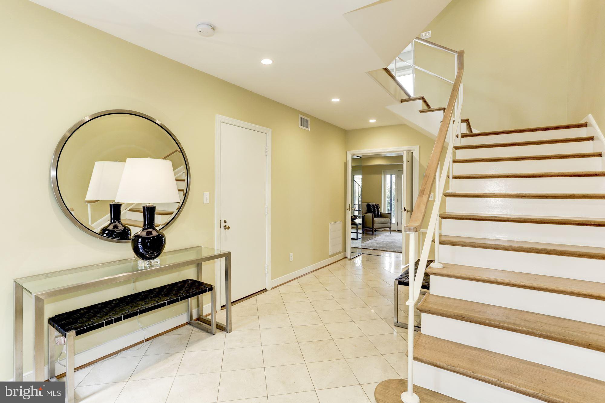 GEORGETOWN - Residential