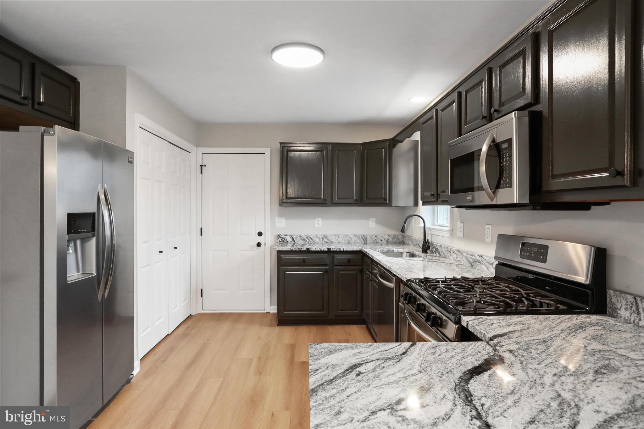 WATERSTONE FIELDS - Residential
