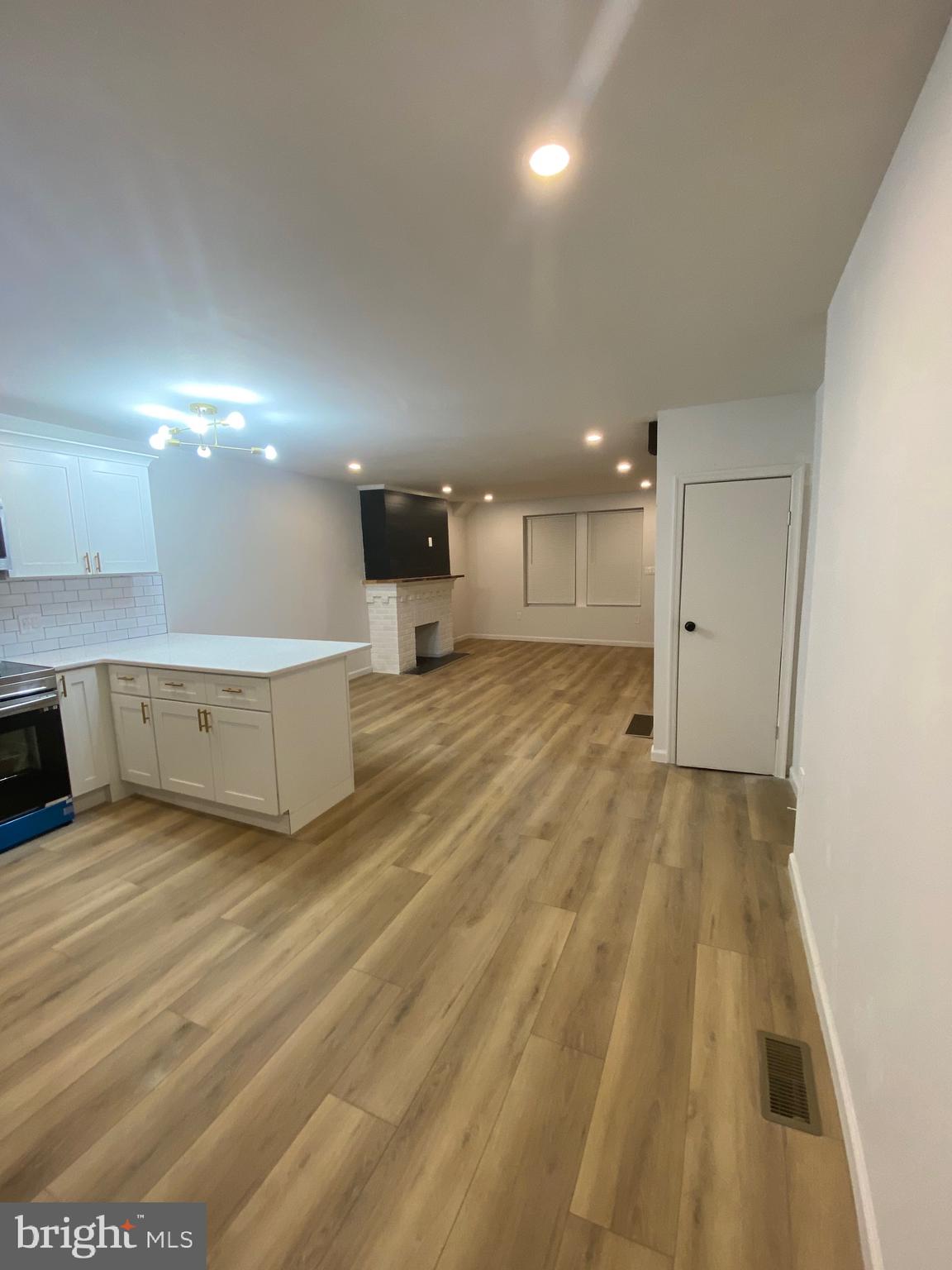 GERMANTOWN (EAST) - Residential