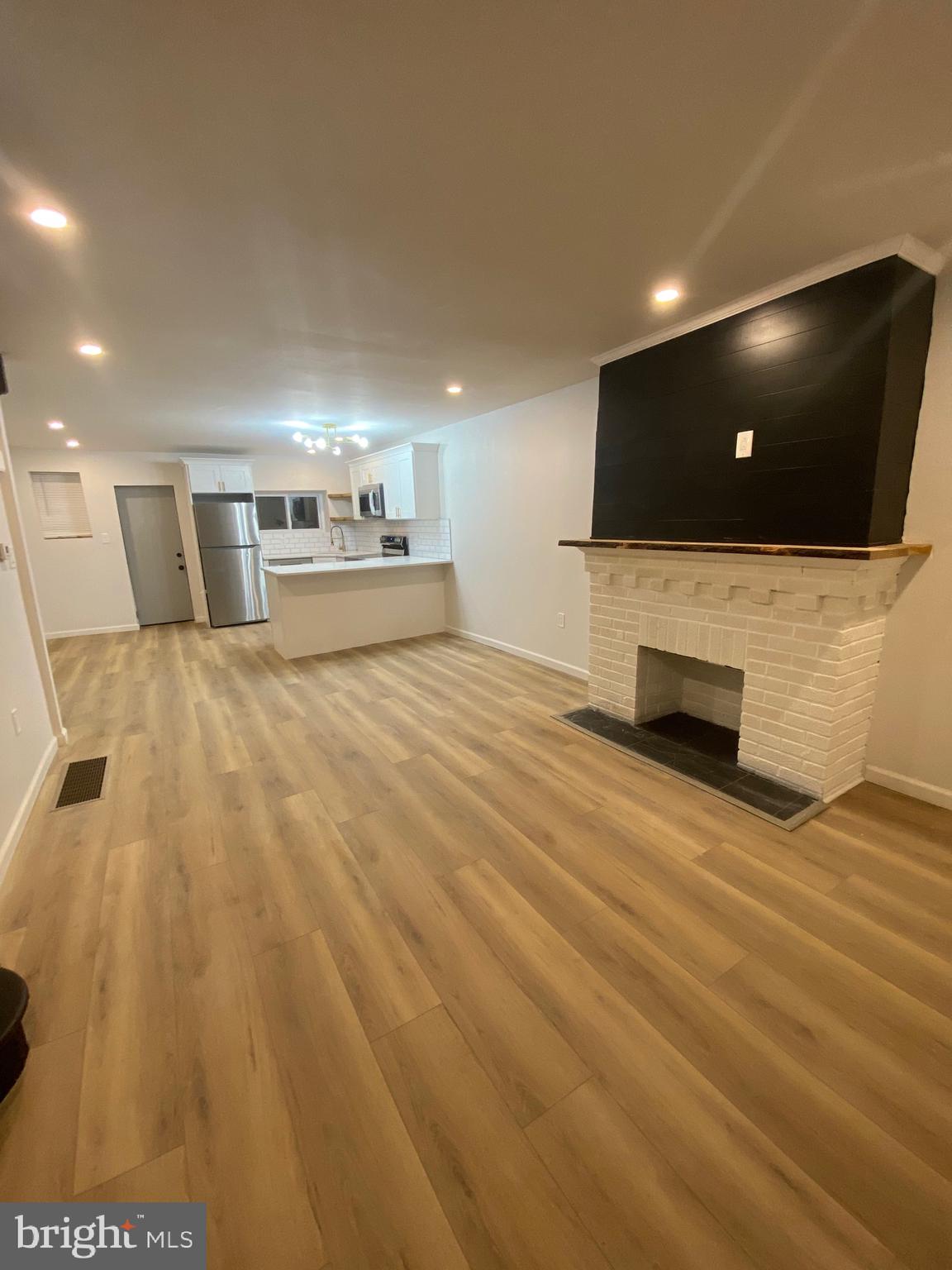 GERMANTOWN (EAST) - Residential