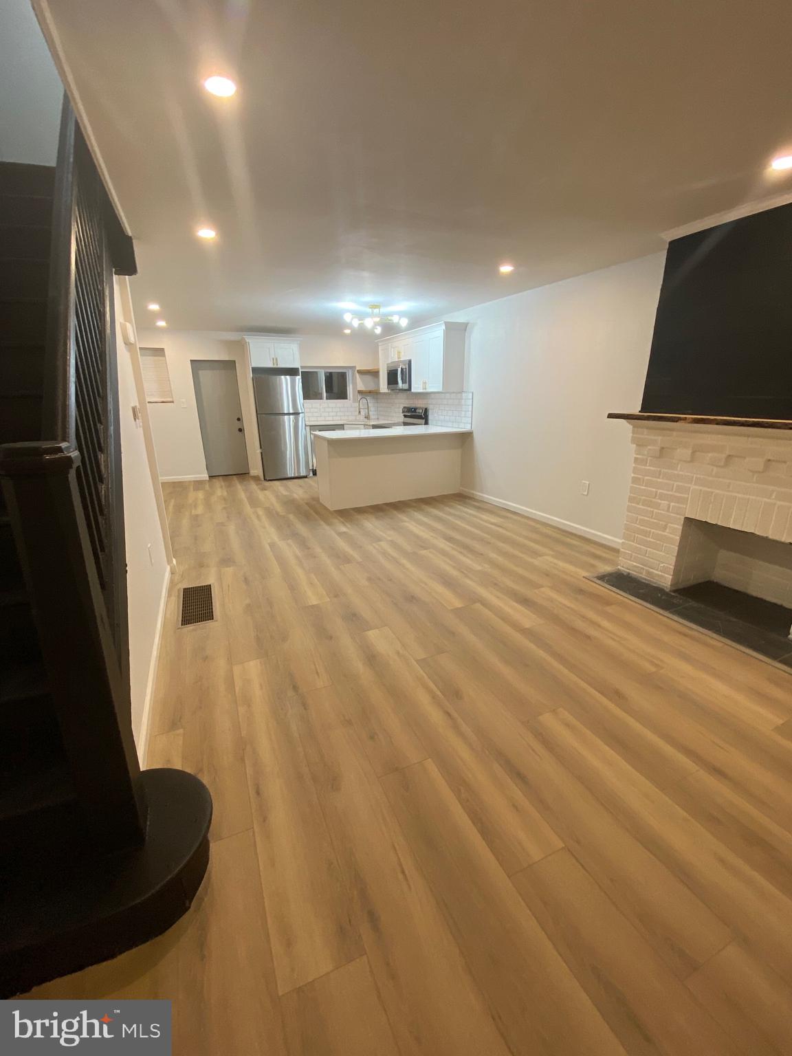 GERMANTOWN (EAST) - Residential