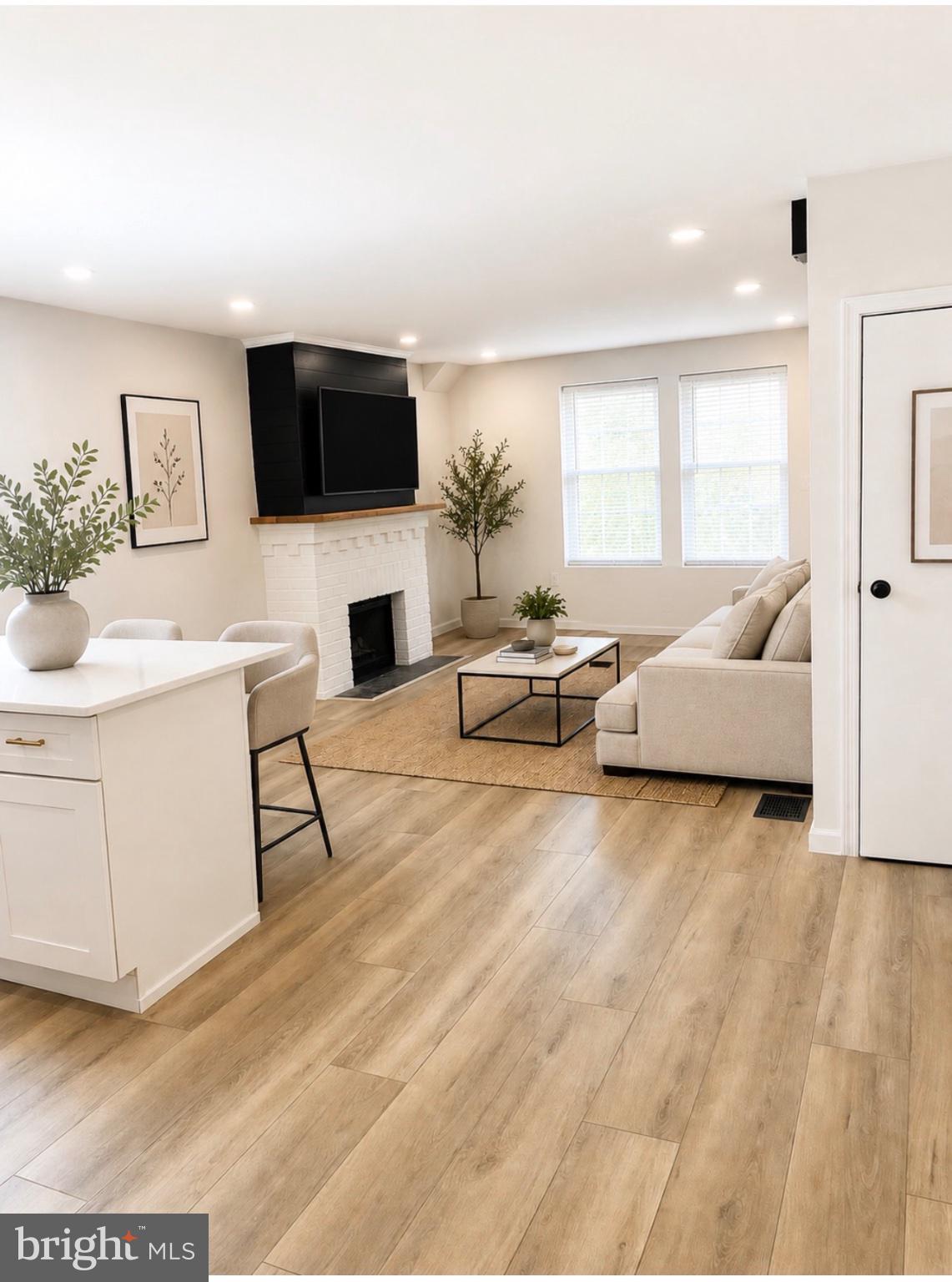 GERMANTOWN (EAST) - Residential