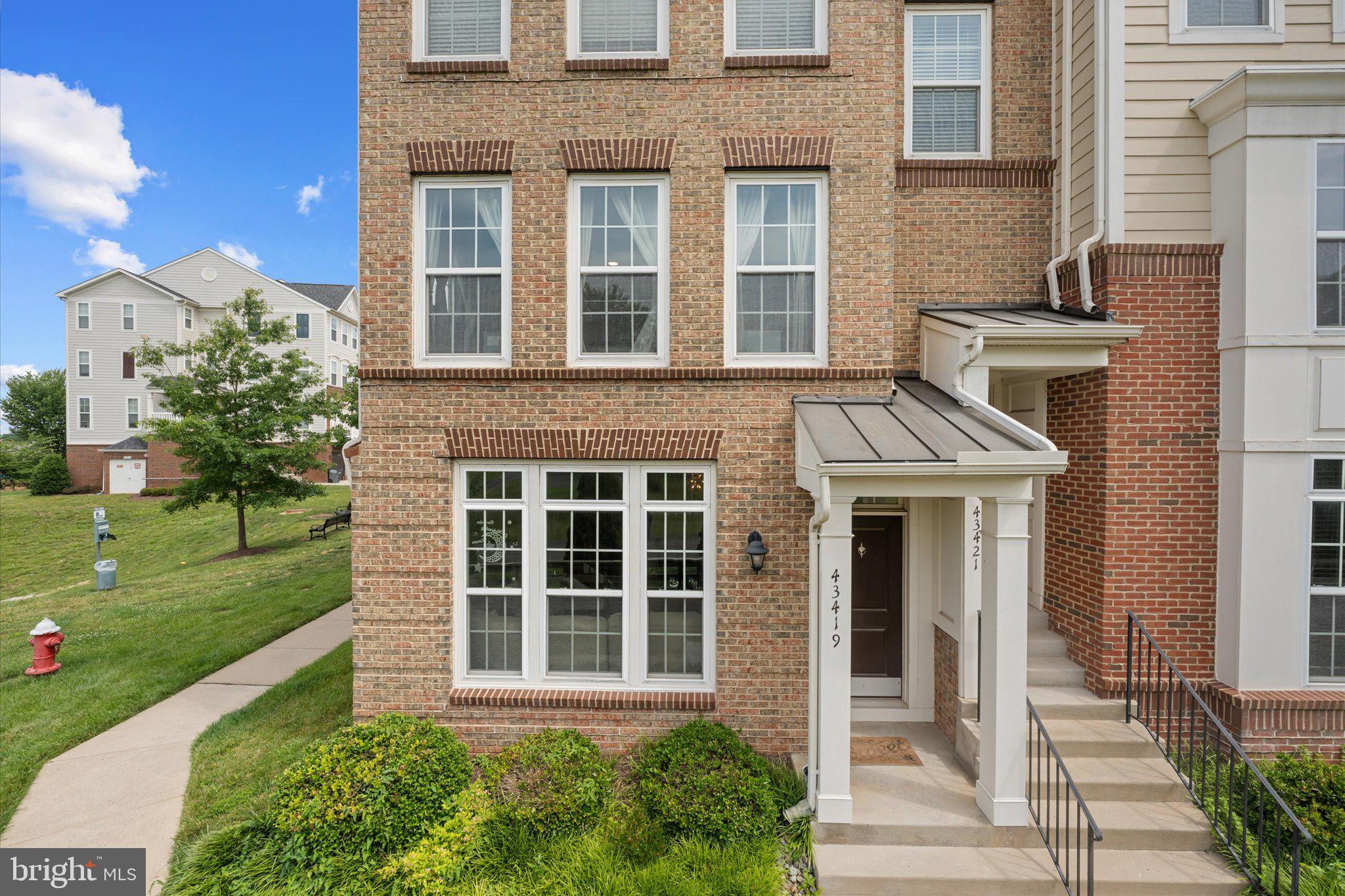 EAST GATE 3 CONDOMINIUM - Residential