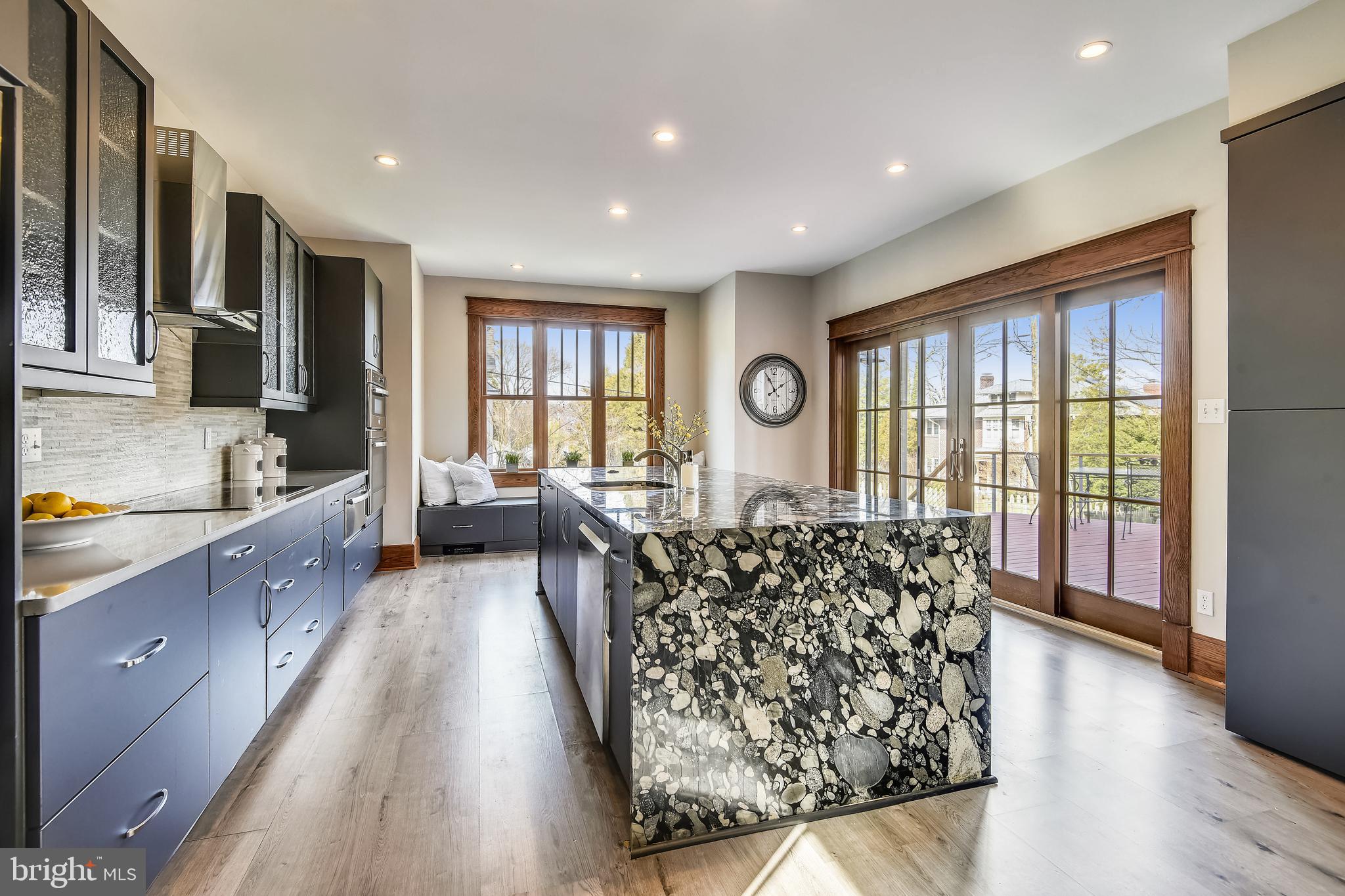 ROSEMONT - Residential