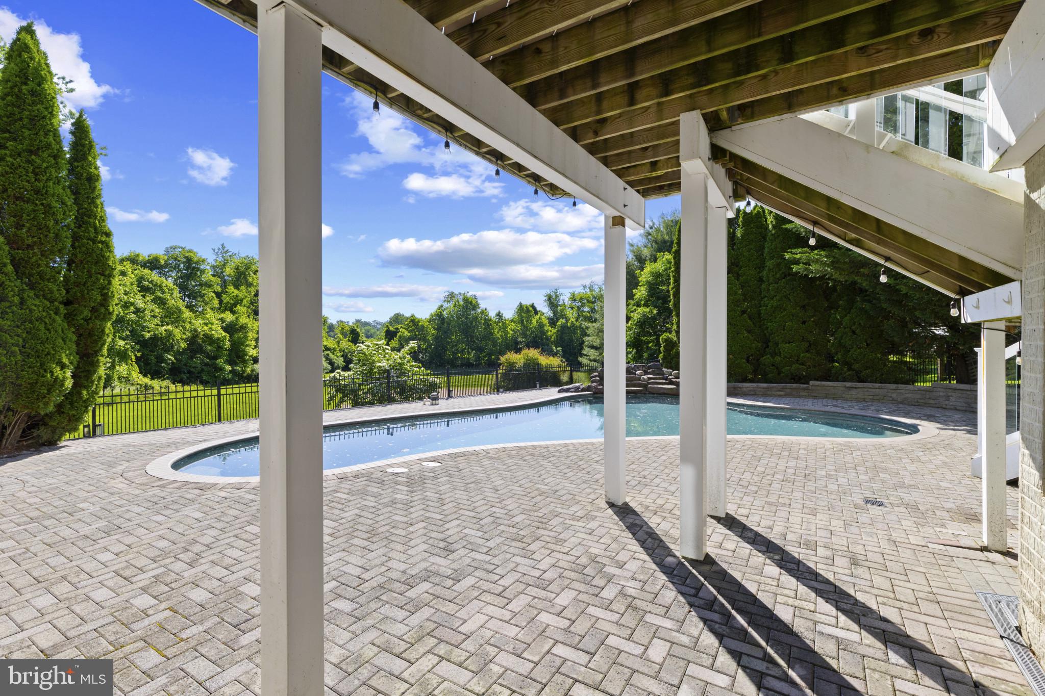 AUBURN VILLAGE AT SANDY SPRING - Residential