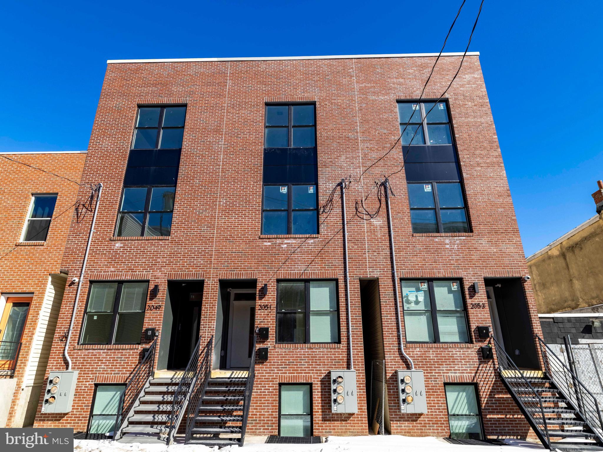 PORT RICHMOND - Residential Income