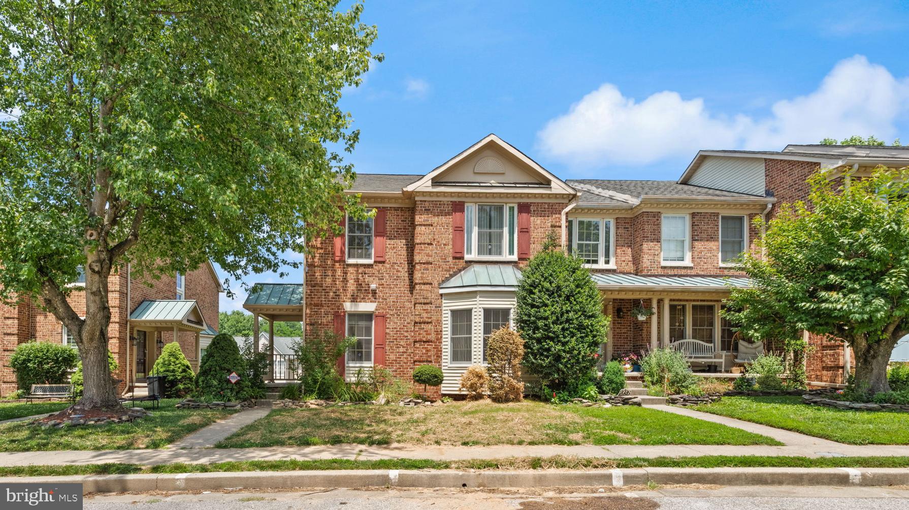 GREENSPRING EAST - Residential