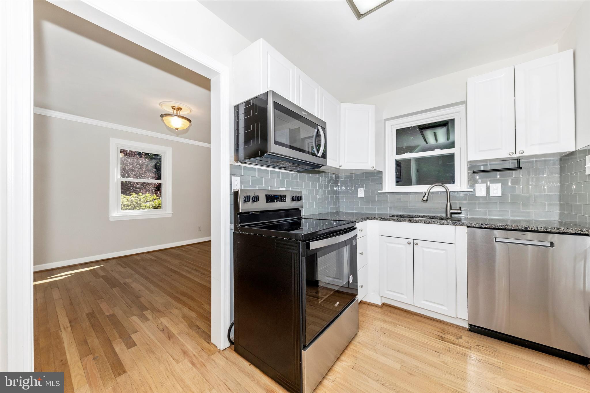 WHEATON HILLS - Residential