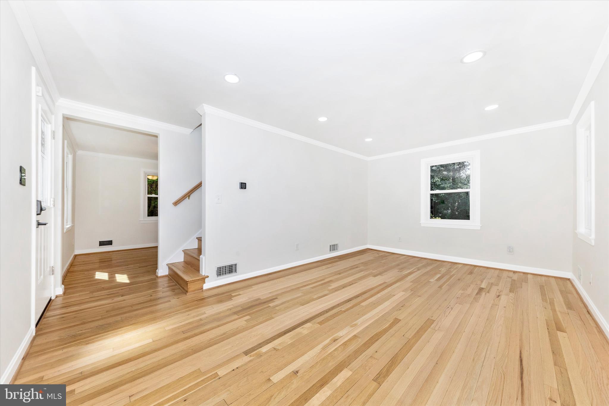WHEATON HILLS - Residential