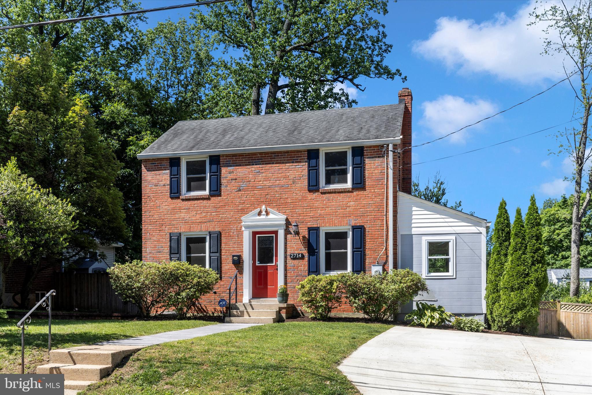 WHEATON HILLS - Residential