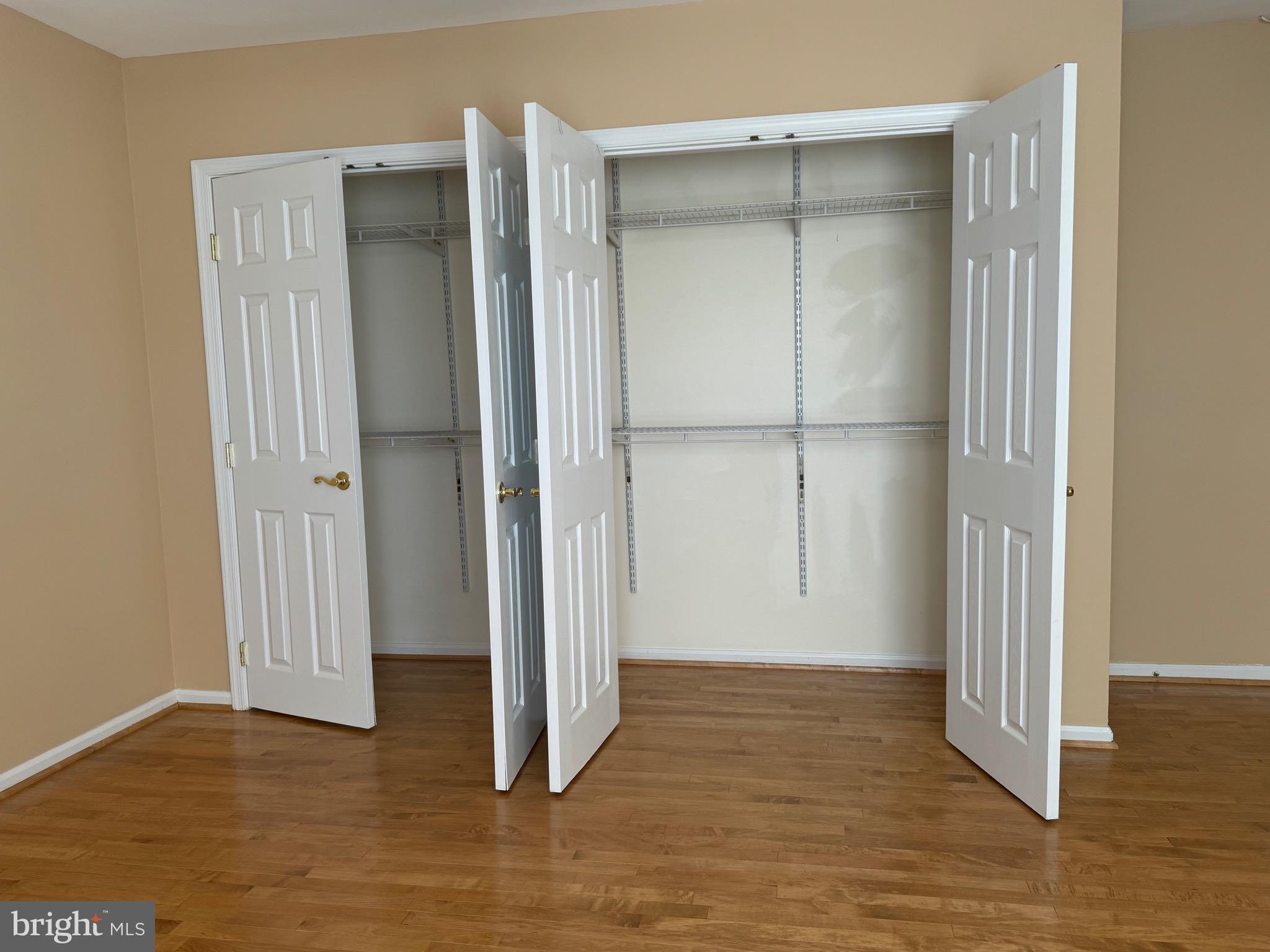 NORTH PINE RIDGE - Residential Lease