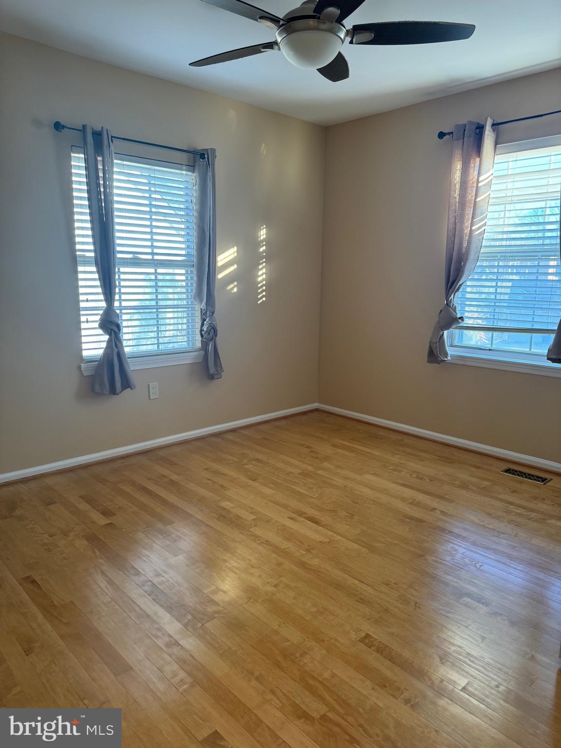 NORTH PINE RIDGE - Residential Lease