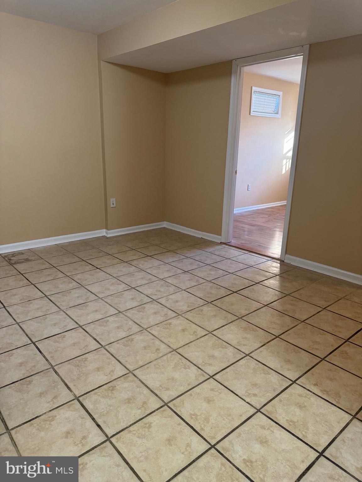 NORTH PINE RIDGE - Residential Lease