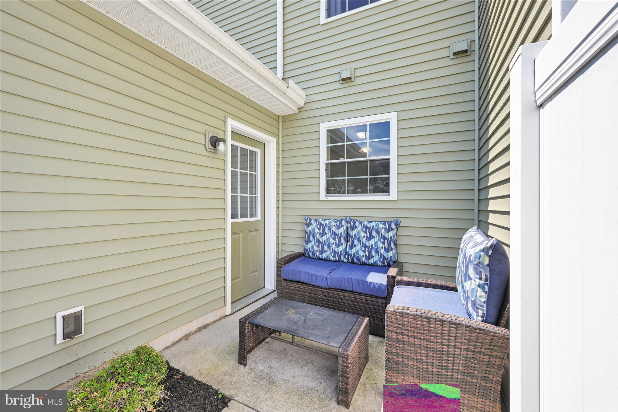 TRAIL SIDE - Residential