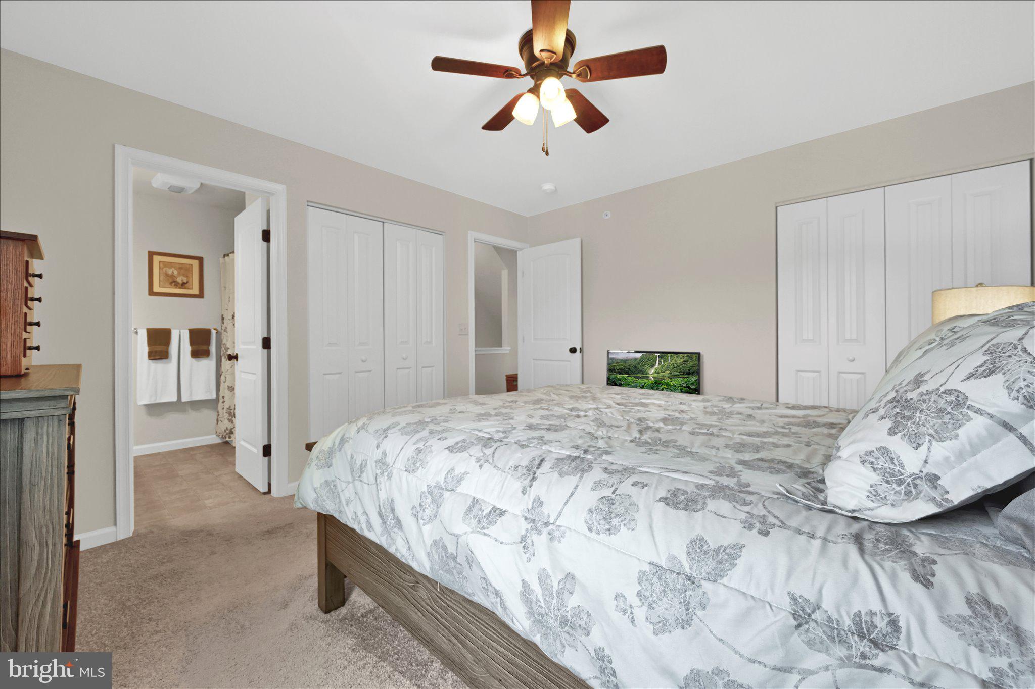 TRAIL SIDE - Residential