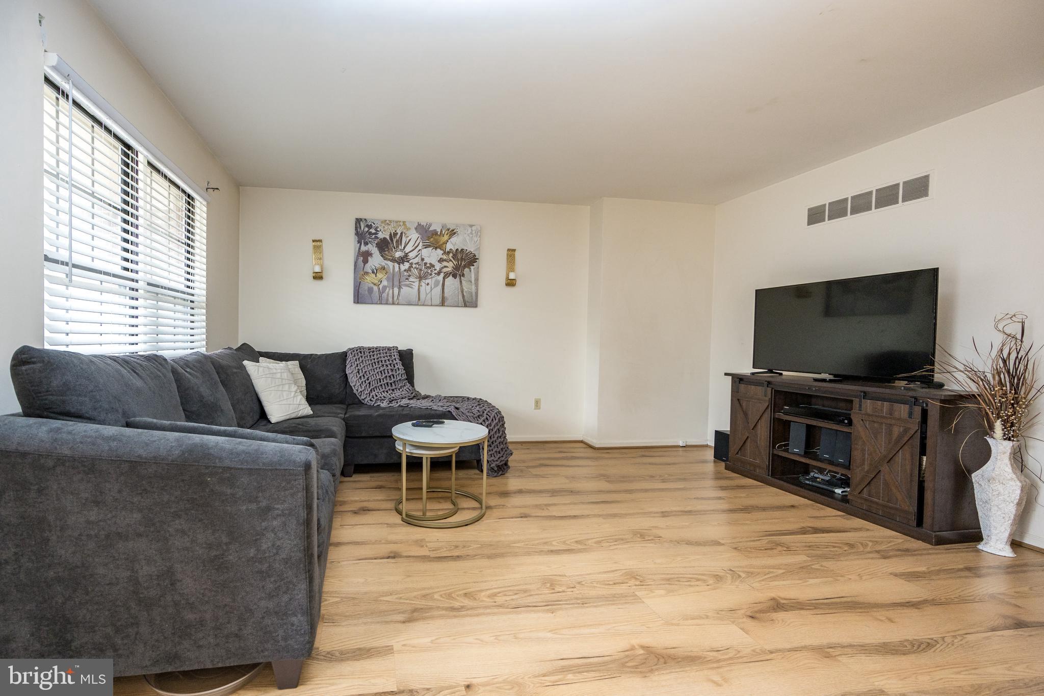 EDINBURGH VILLAS - Residential
