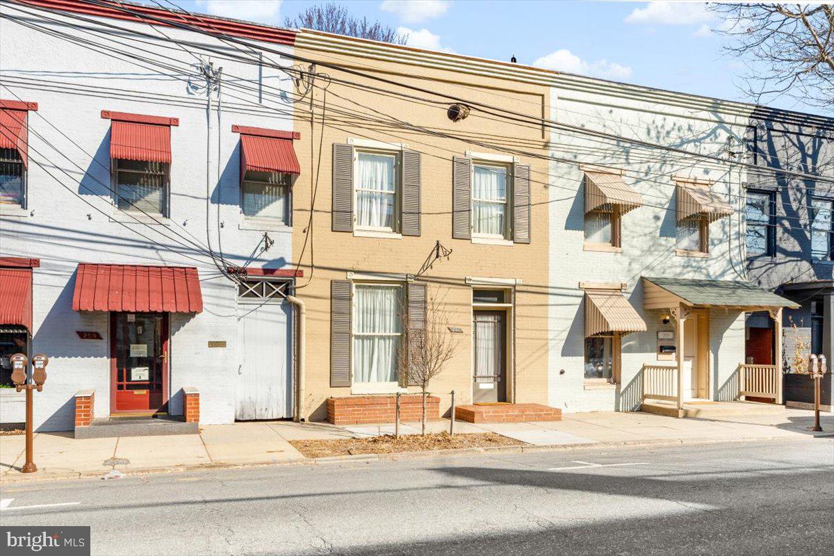 DOWNTOWN FREDERICK - Residential