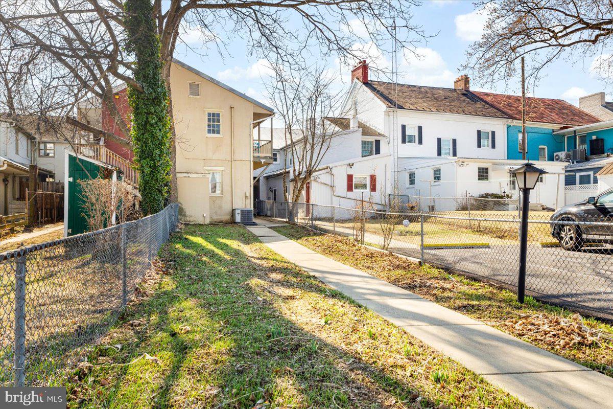 DOWNTOWN FREDERICK - Residential