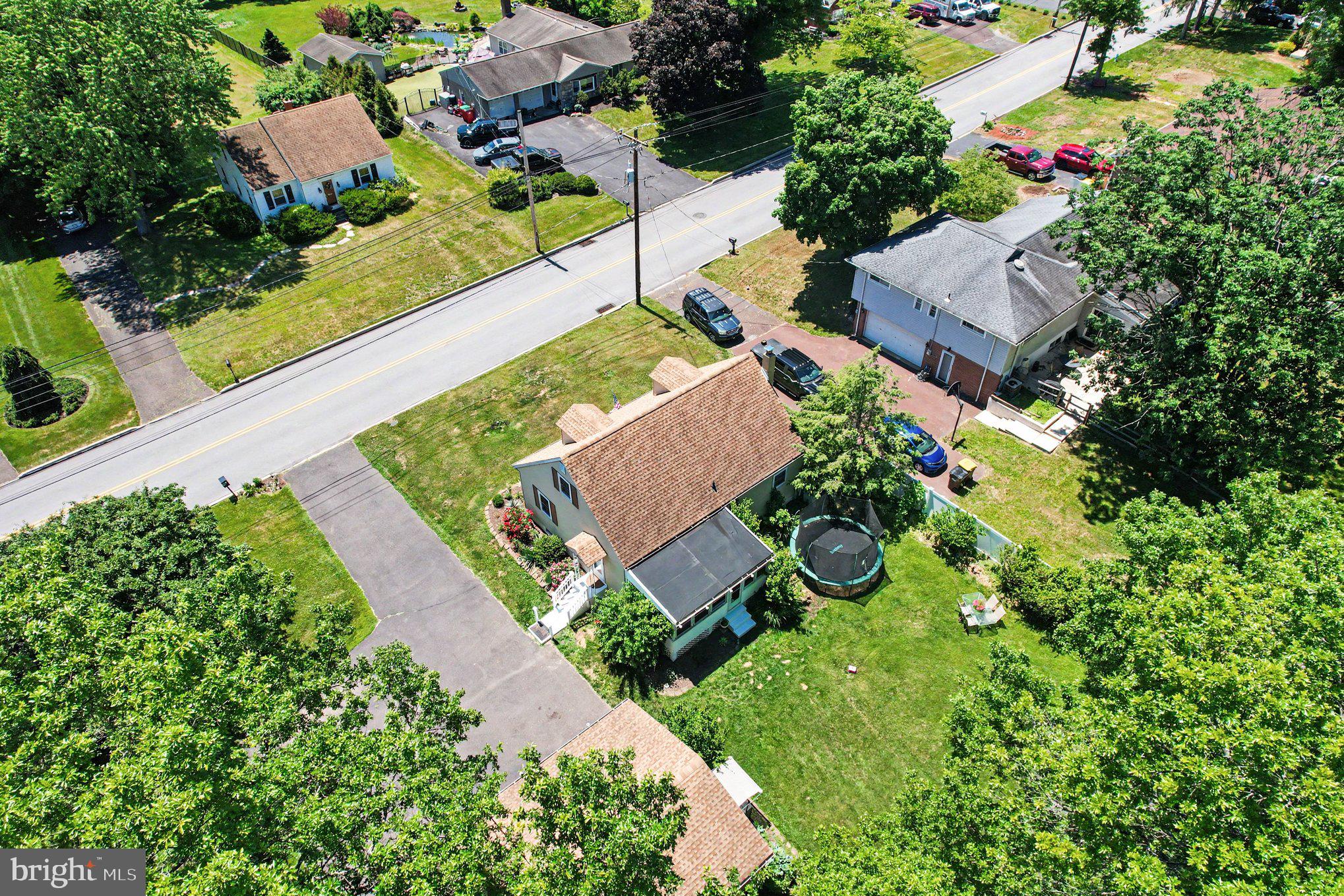 HATFIELD MANOR - Residential