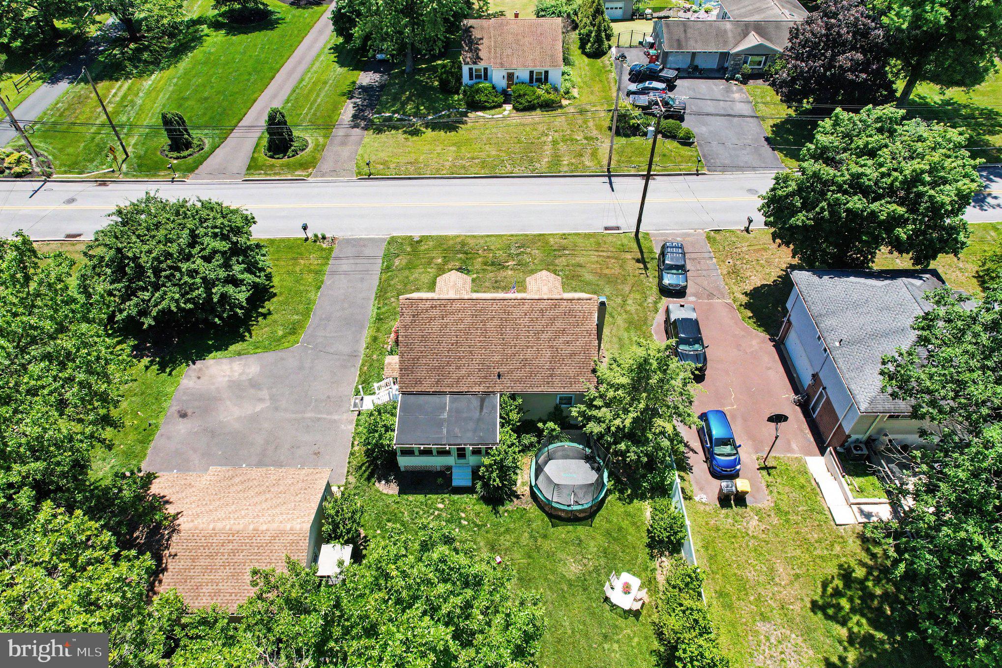 HATFIELD MANOR - Residential