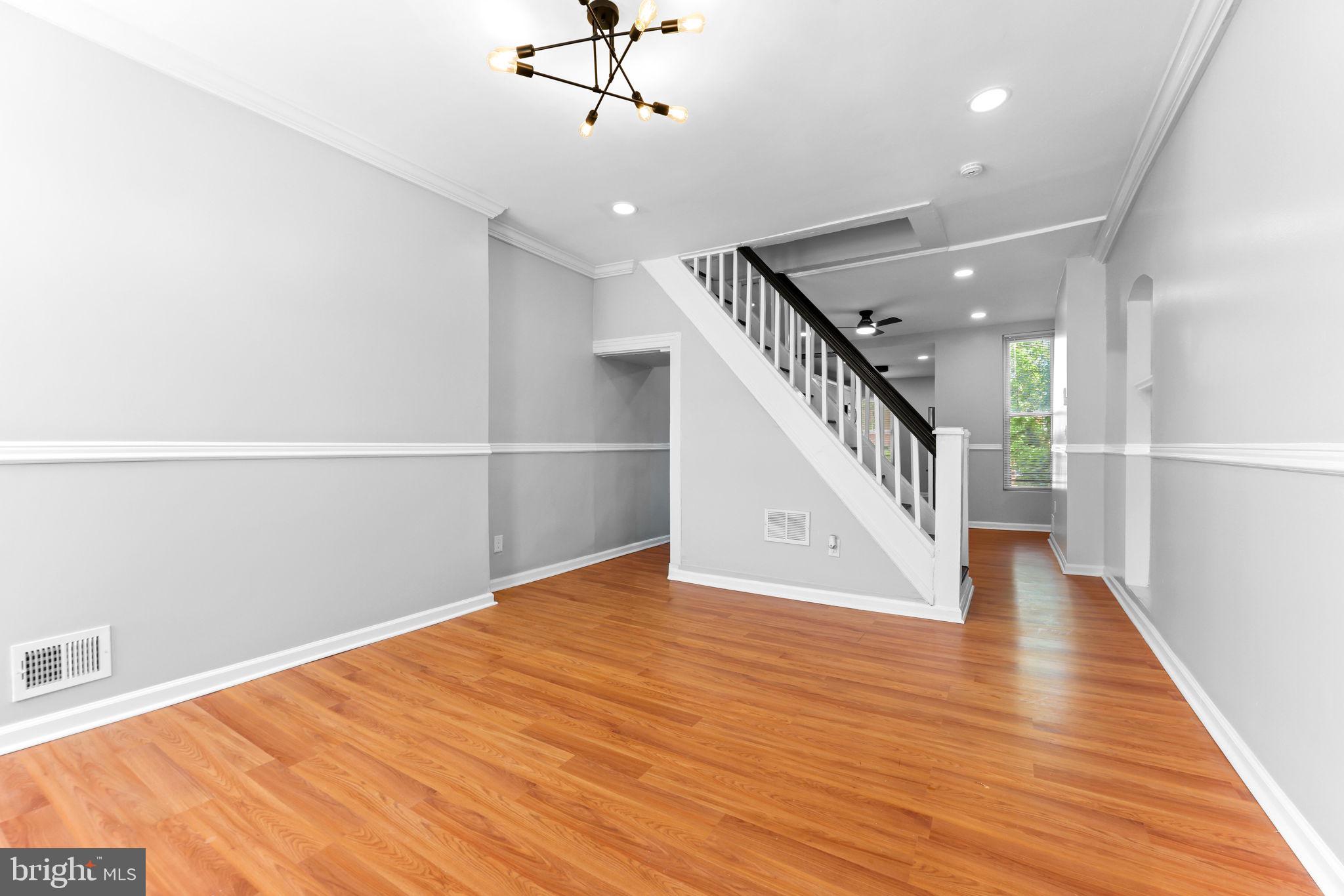 BROADWAY EAST - Residential