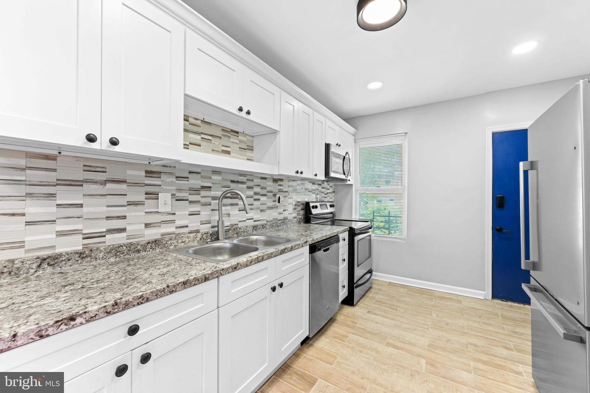 BROADWAY EAST - Residential
