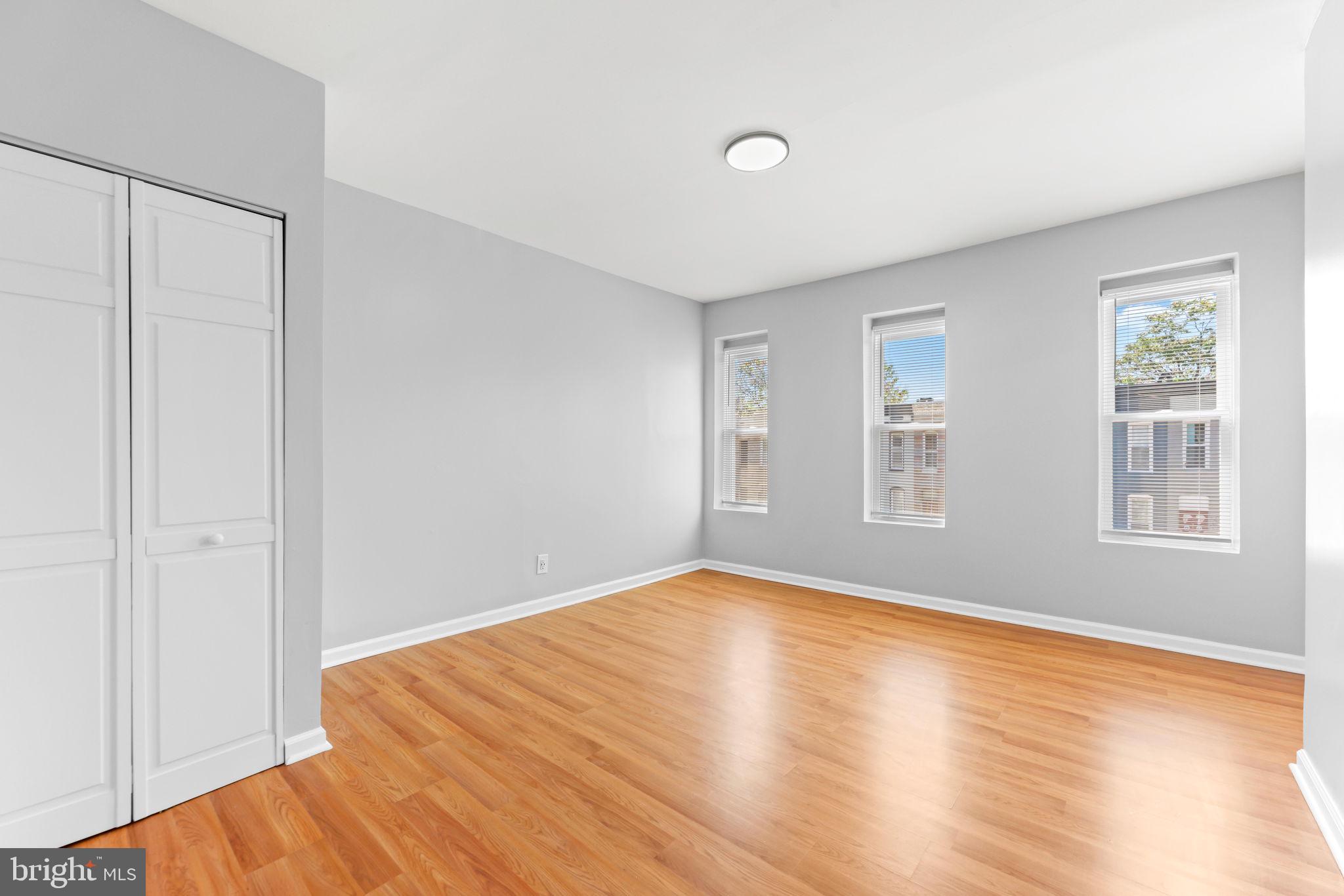 BROADWAY EAST - Residential