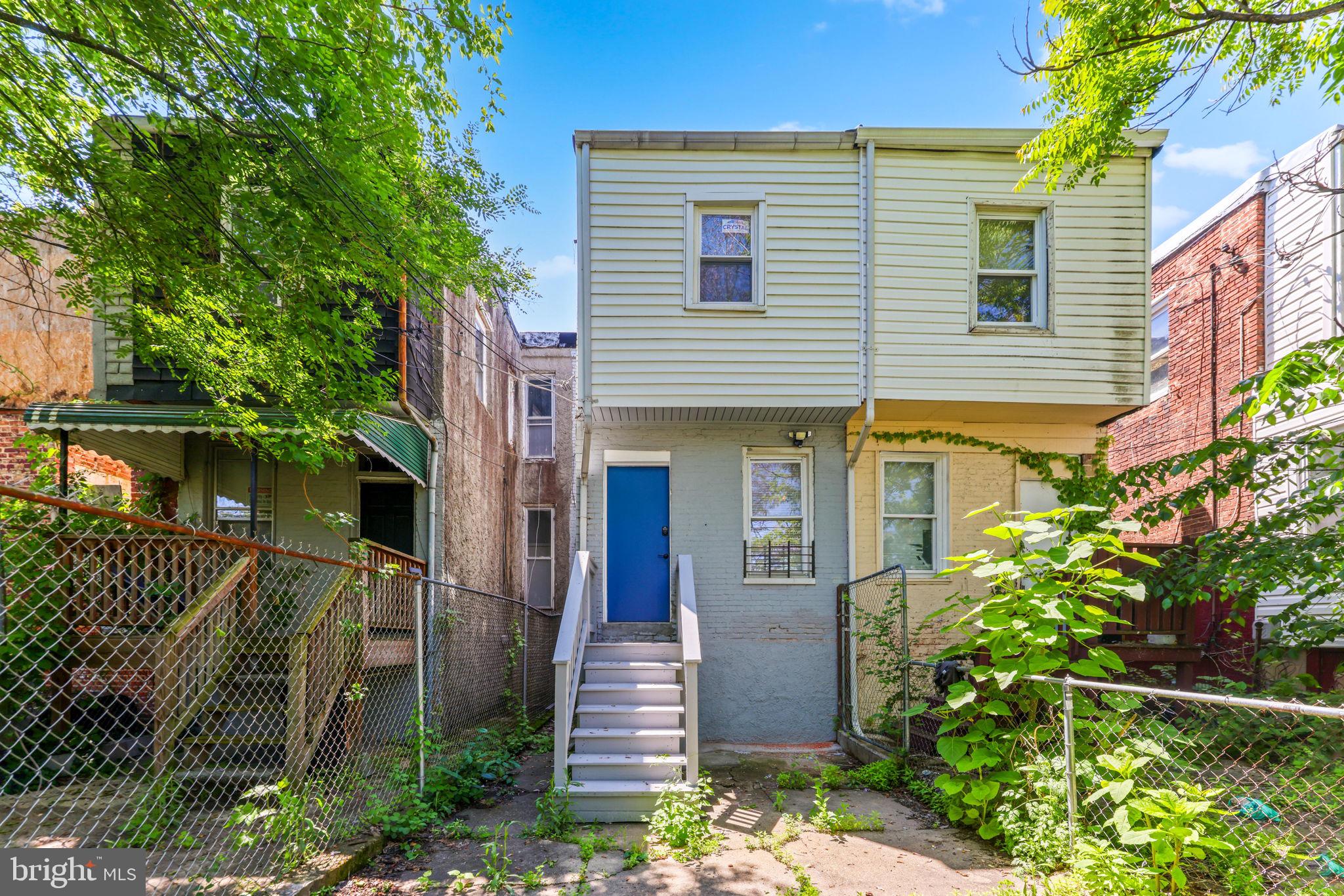 BROADWAY EAST - Residential